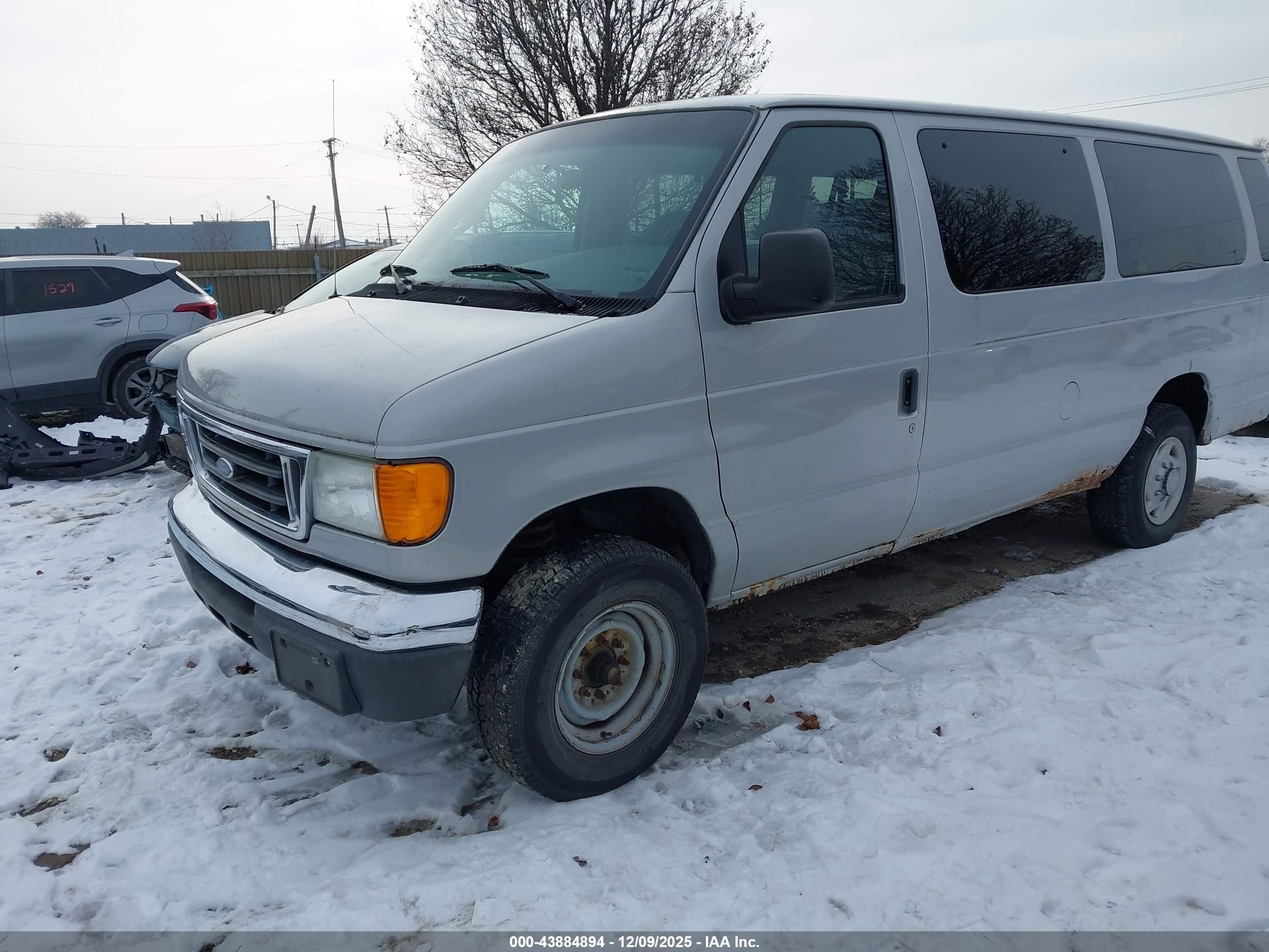 2005 Ford E-350 Super Duty Xl/xlt Silver vin: 1FBSS31L85HB47161