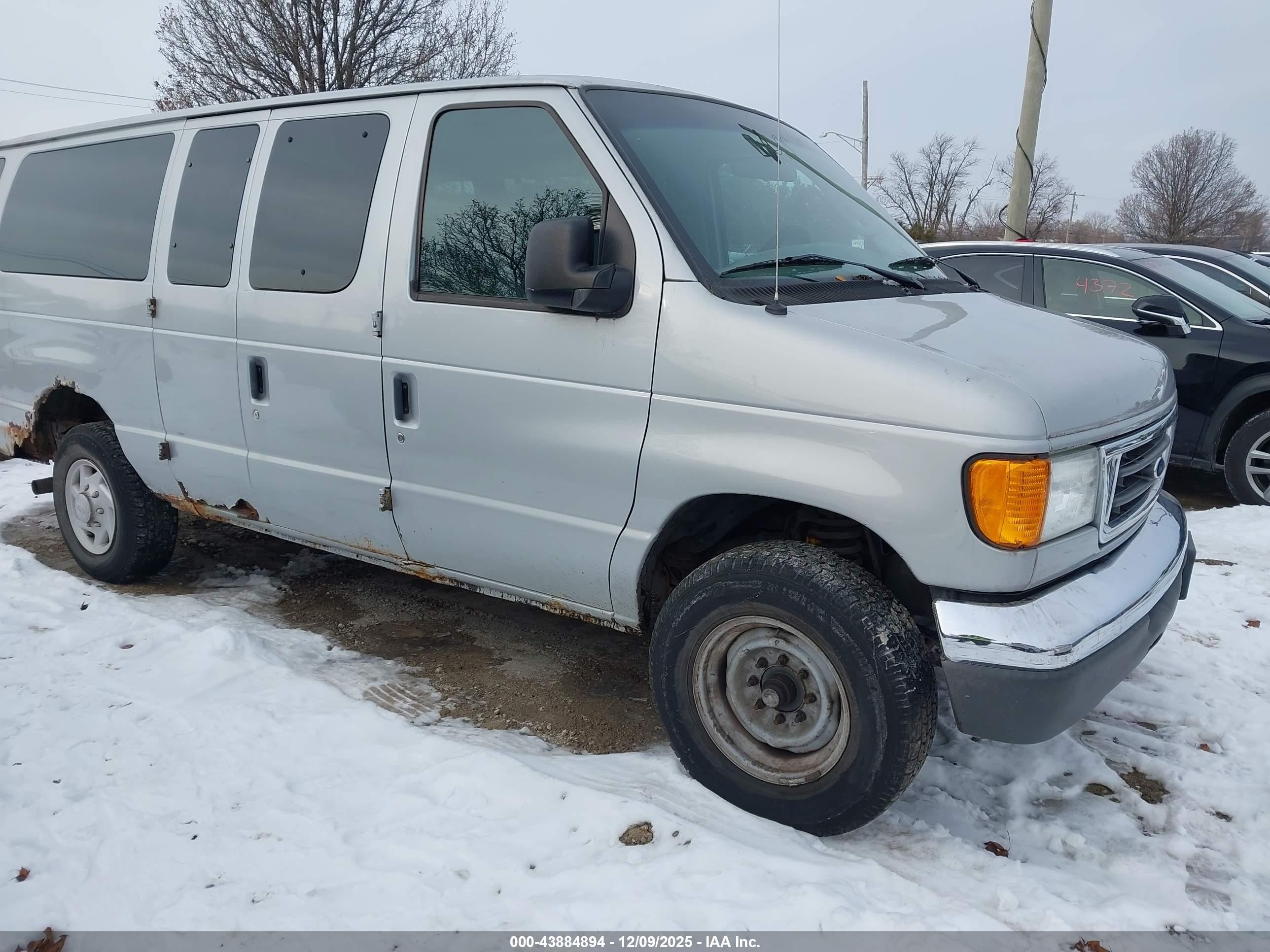 2005 Ford E-350 Super Duty Xl/xlt Silver vin: 1FBSS31L85HB47161