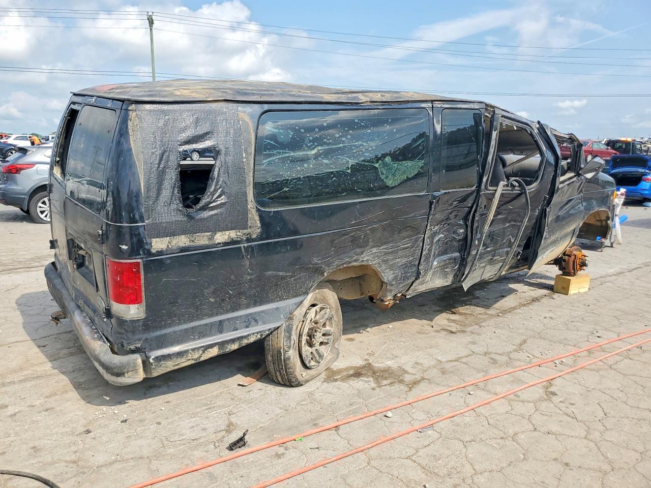 1999 Ford Econoline E350 Super Duty Wagon Black vin: 1FBSS31L8XHC00914