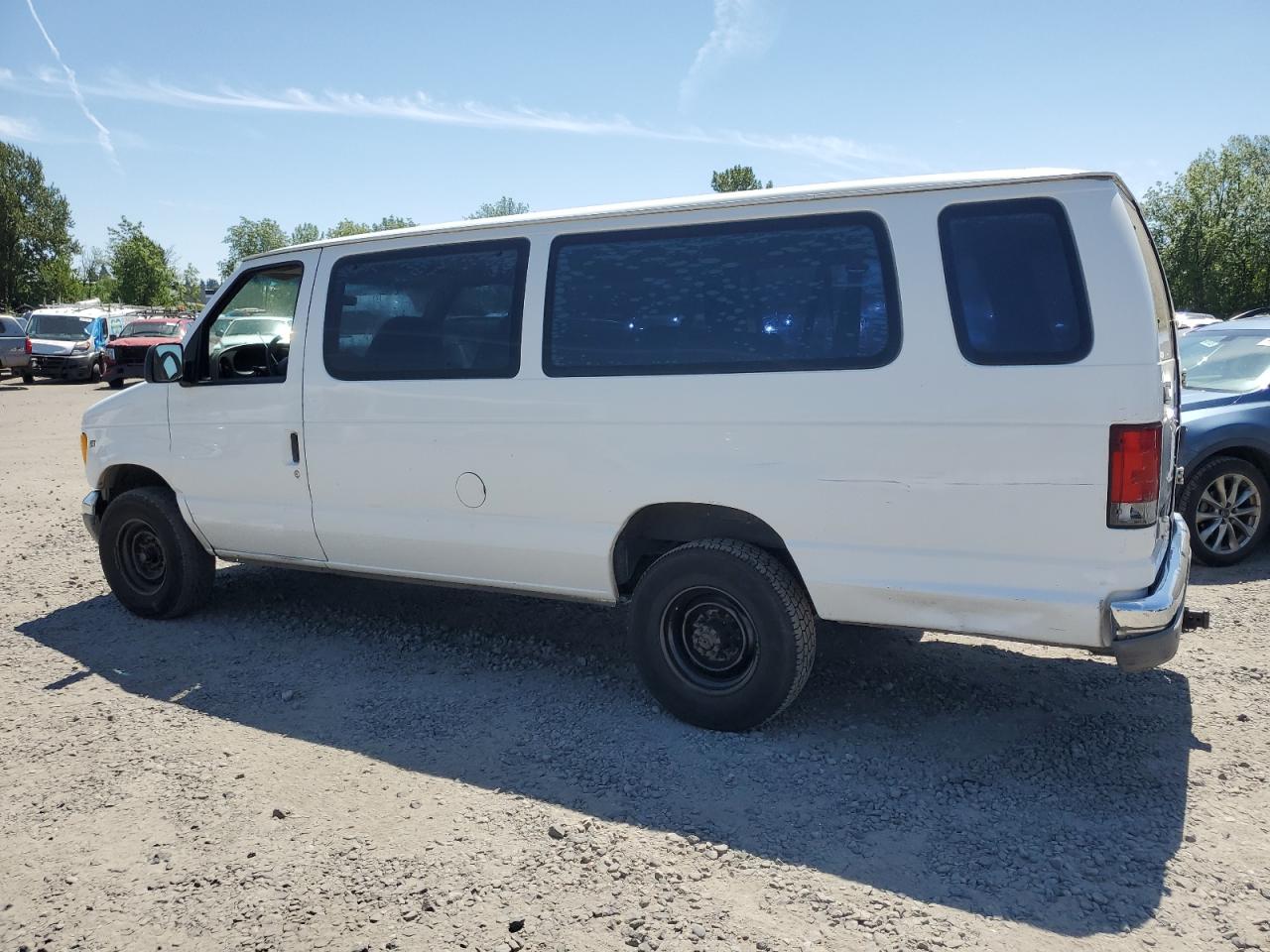2001 Ford Econoline E350 Super Duty Wagon White vin: 1FBSS31L91HA69564
