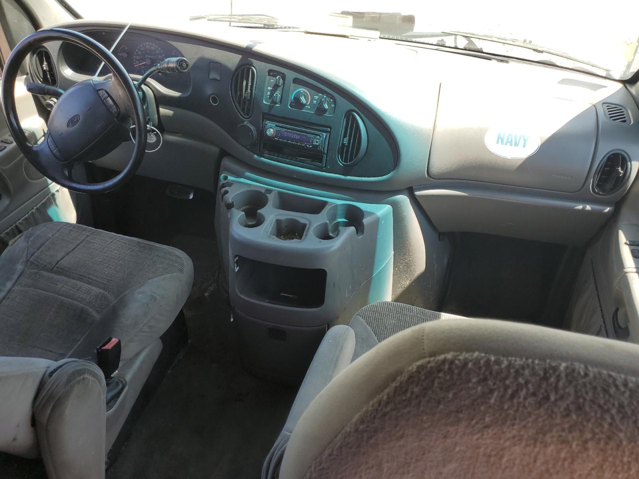 2001 Ford Econoline E350 Super Duty Wagon White vin: 1FBSS31L91HA69564