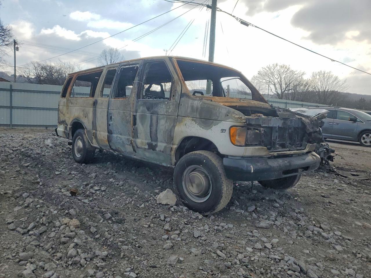 2001 Ford Econoline E350 Super Duty Wagon Белый vin: 1FBSS31L91HA85134