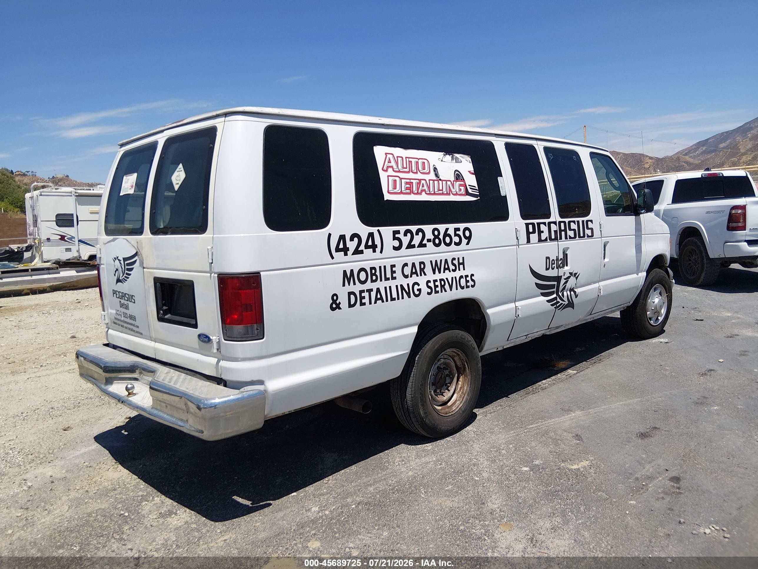 2003 Ford E-350 Super Duty Xl/xlt White vin: 1FBSS31L93HB09063