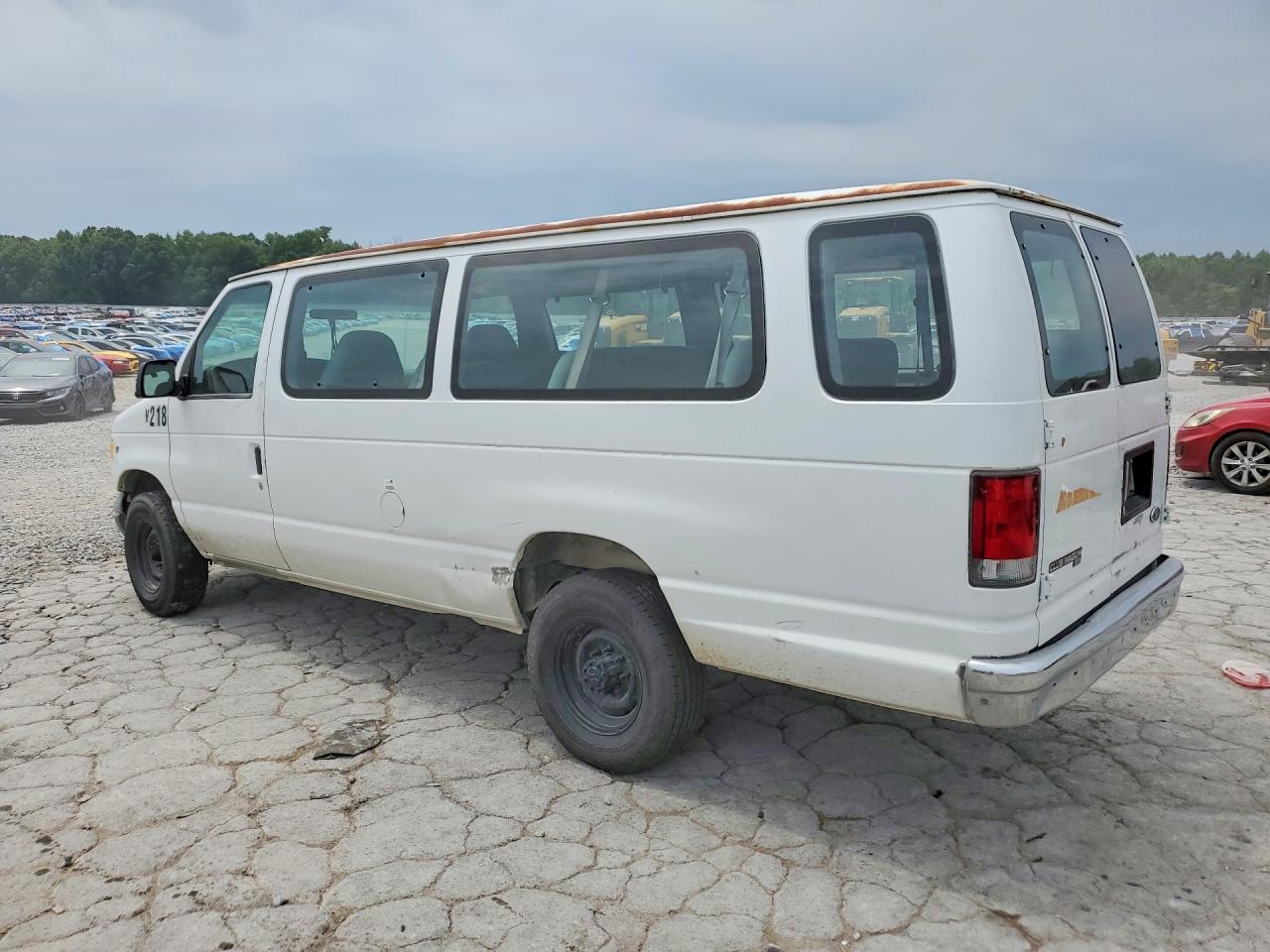 1998 Ford E350 Белый vin: 1FBSS31L9WHA44882