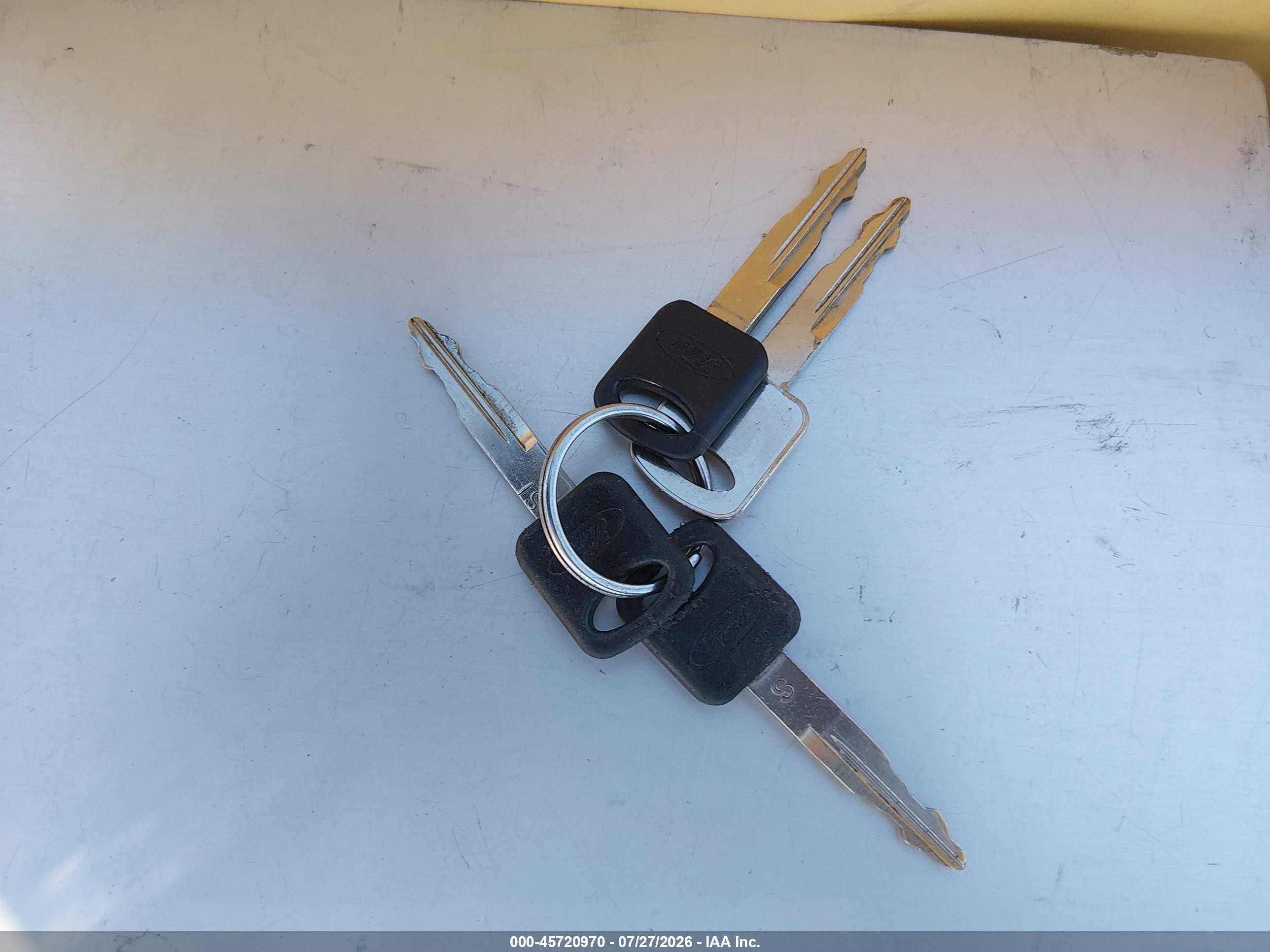 1998 Ford Super Club Wagon Xl/xlt Silver vin: 1FBSS31L9WHA83553