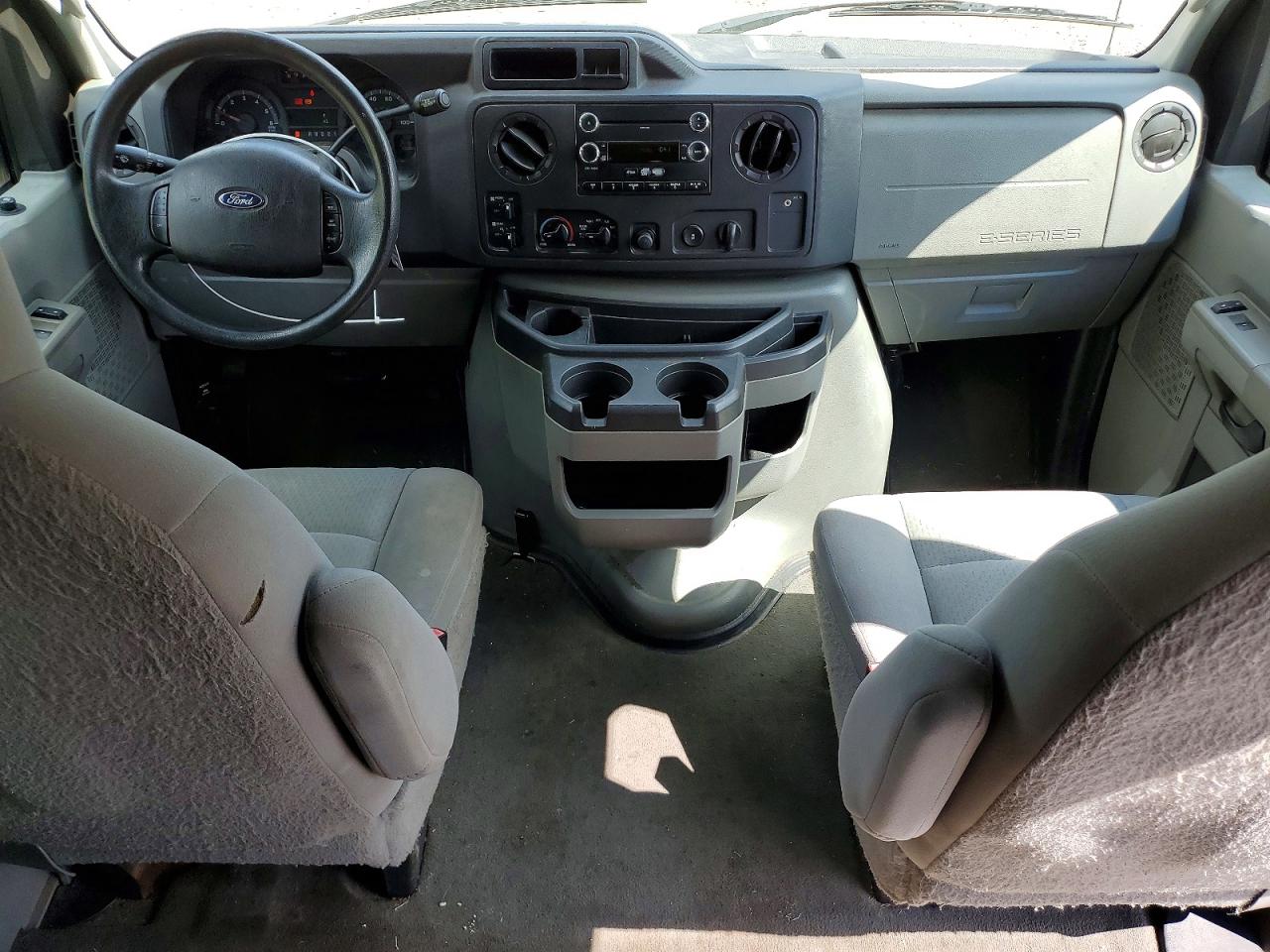 2009 Ford Econoline E350 Super Duty Wagon Silver vin: 1FBSS31LX9DA80494