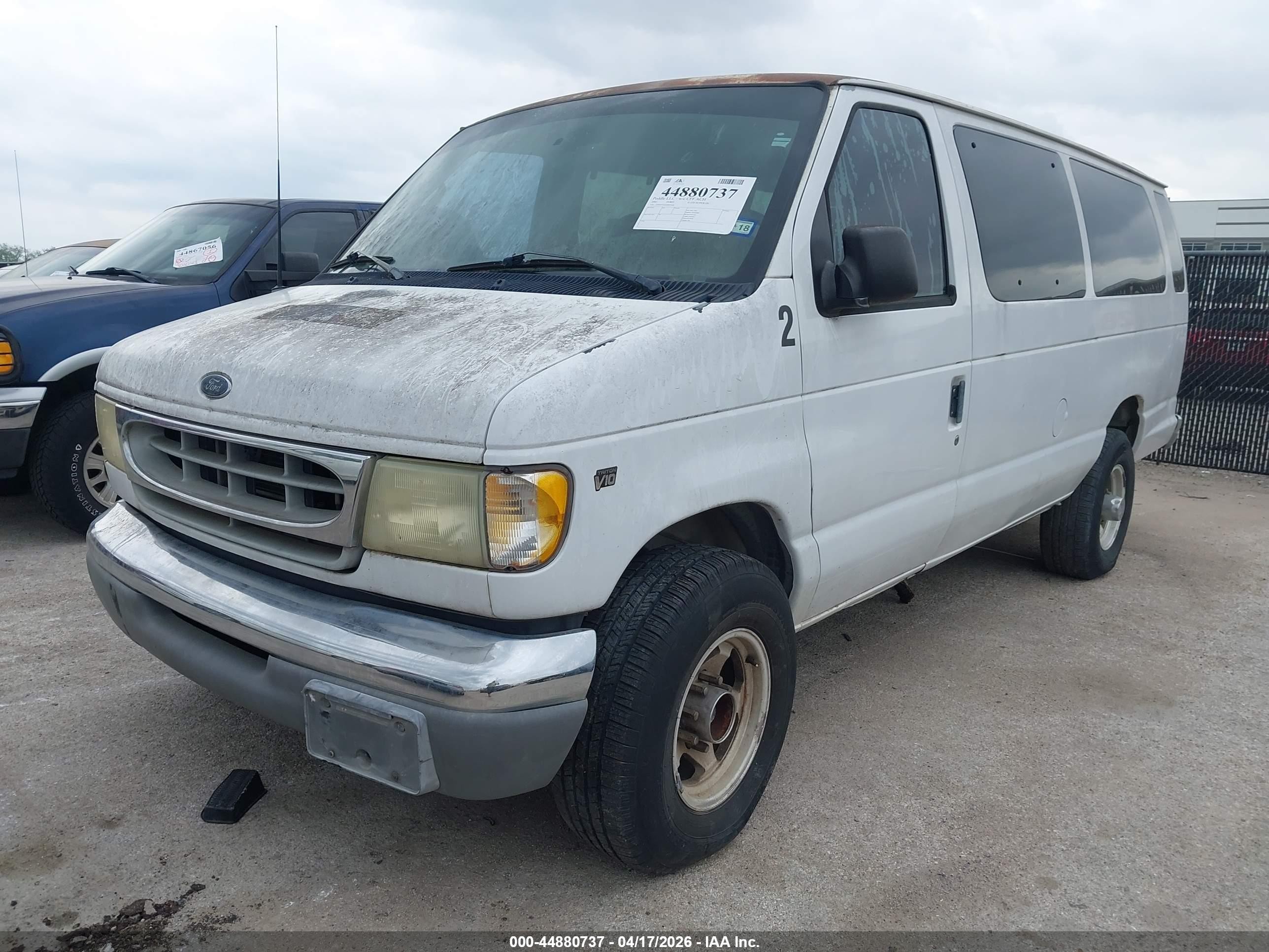 2002 Ford E-350 Super Duty Xl/xlt White vin: 1FBSS31S22HB43044