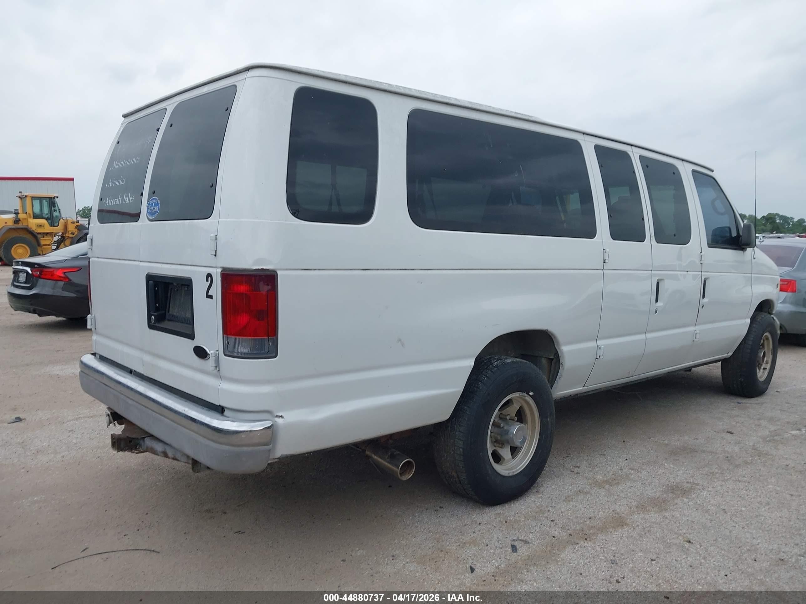 2002 Ford E-350 Super Duty Xl/xlt White vin: 1FBSS31S22HB43044