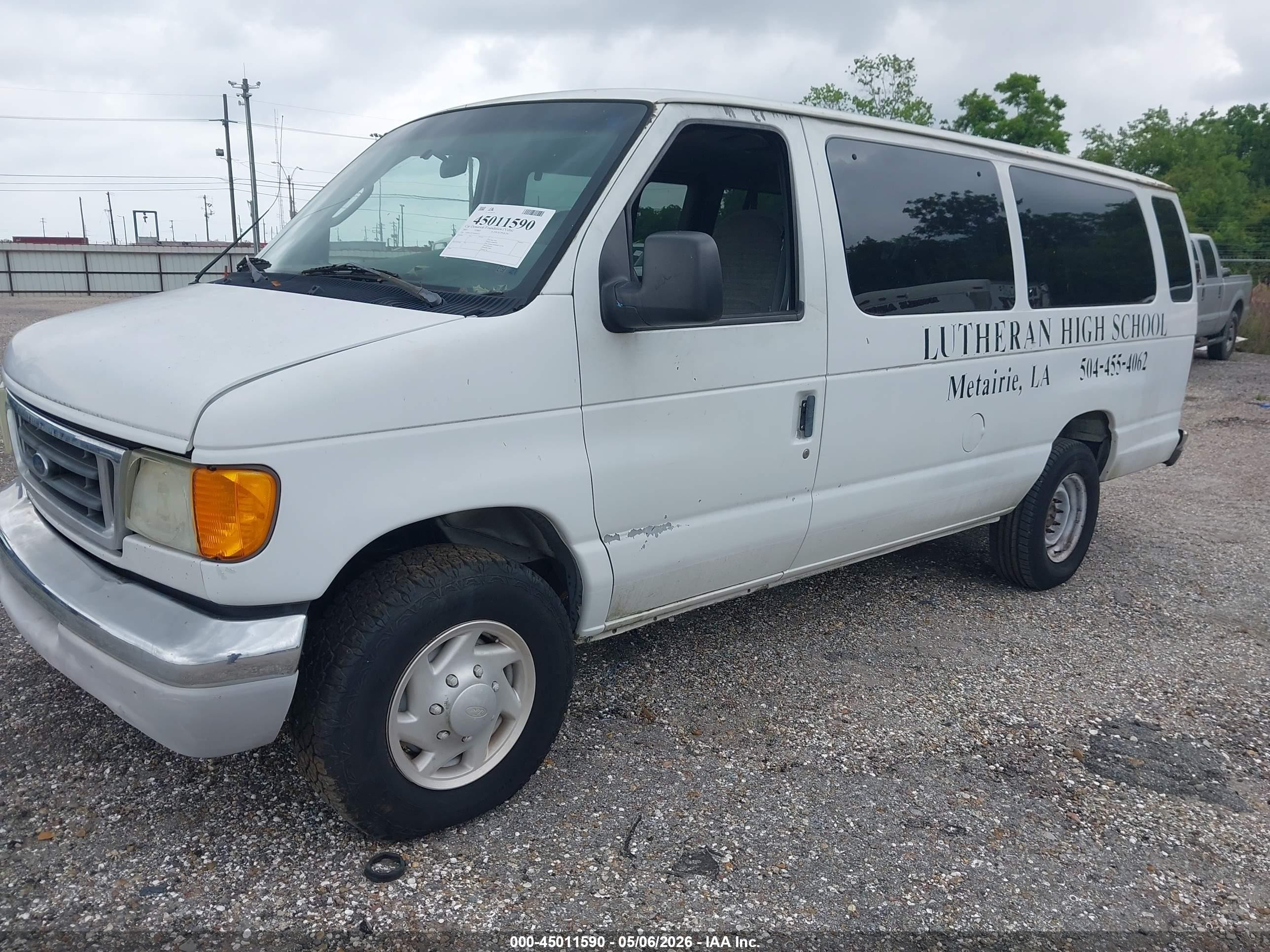 2003 Ford E-350 Super Duty Xl/xlt White vin: 1FBSS31S23HA60733