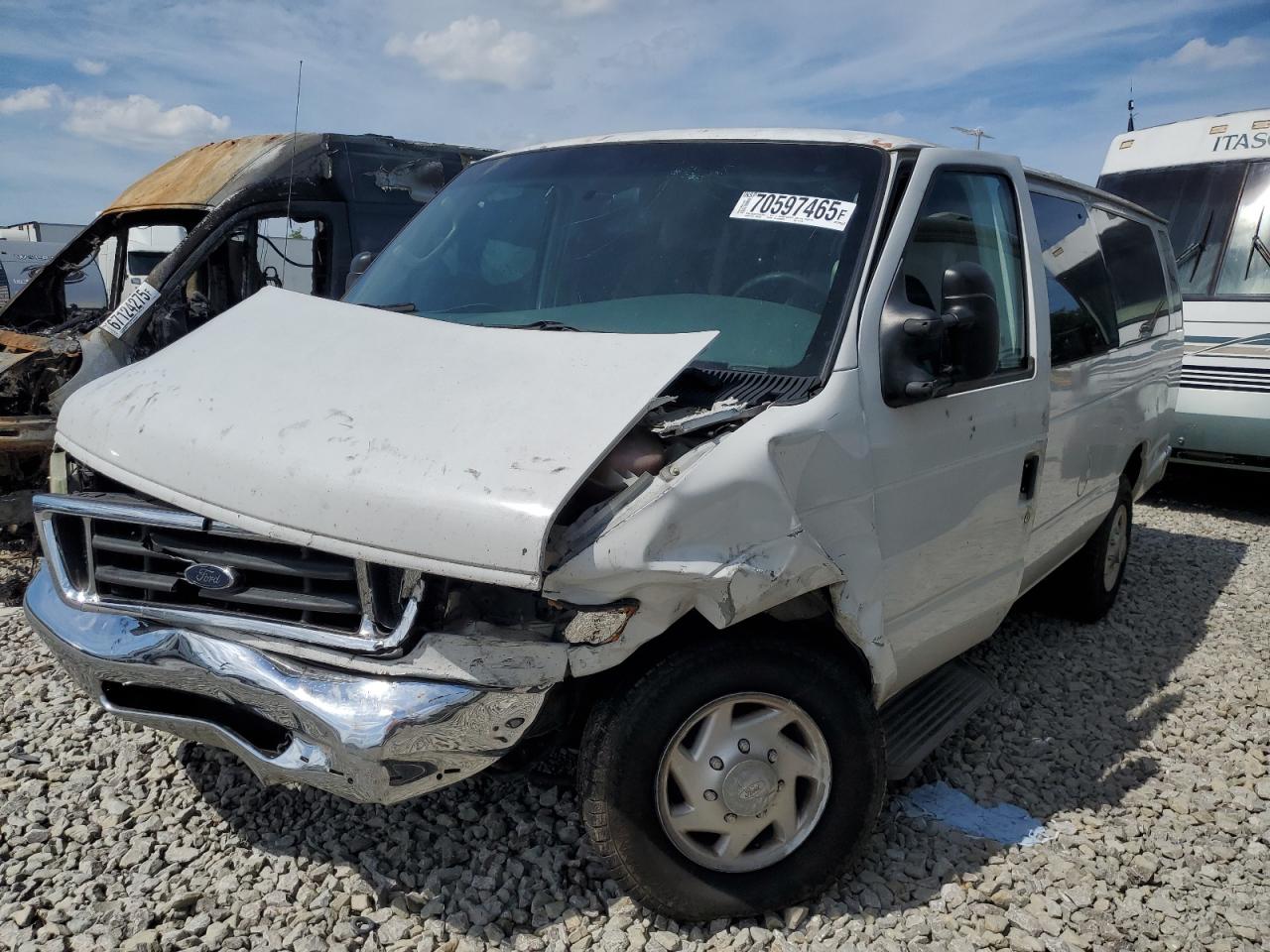 2004 Ford Econoline E350 Super Duty Wagon White vin: 1FBSS31S34HA11476