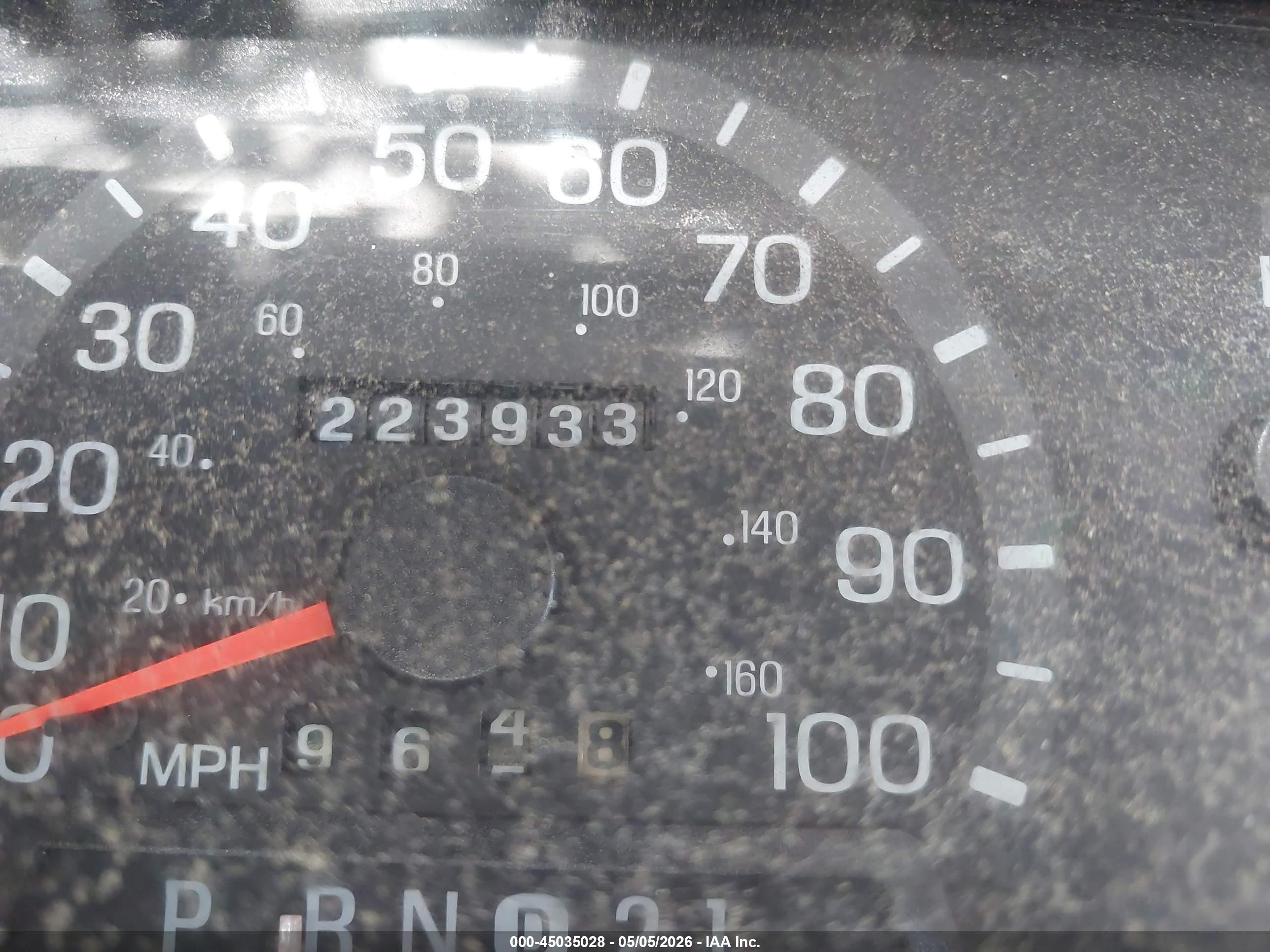 1998 Ford Super Club Wagon Xl/xlt White vin: 1FBSS31S5WHC00259