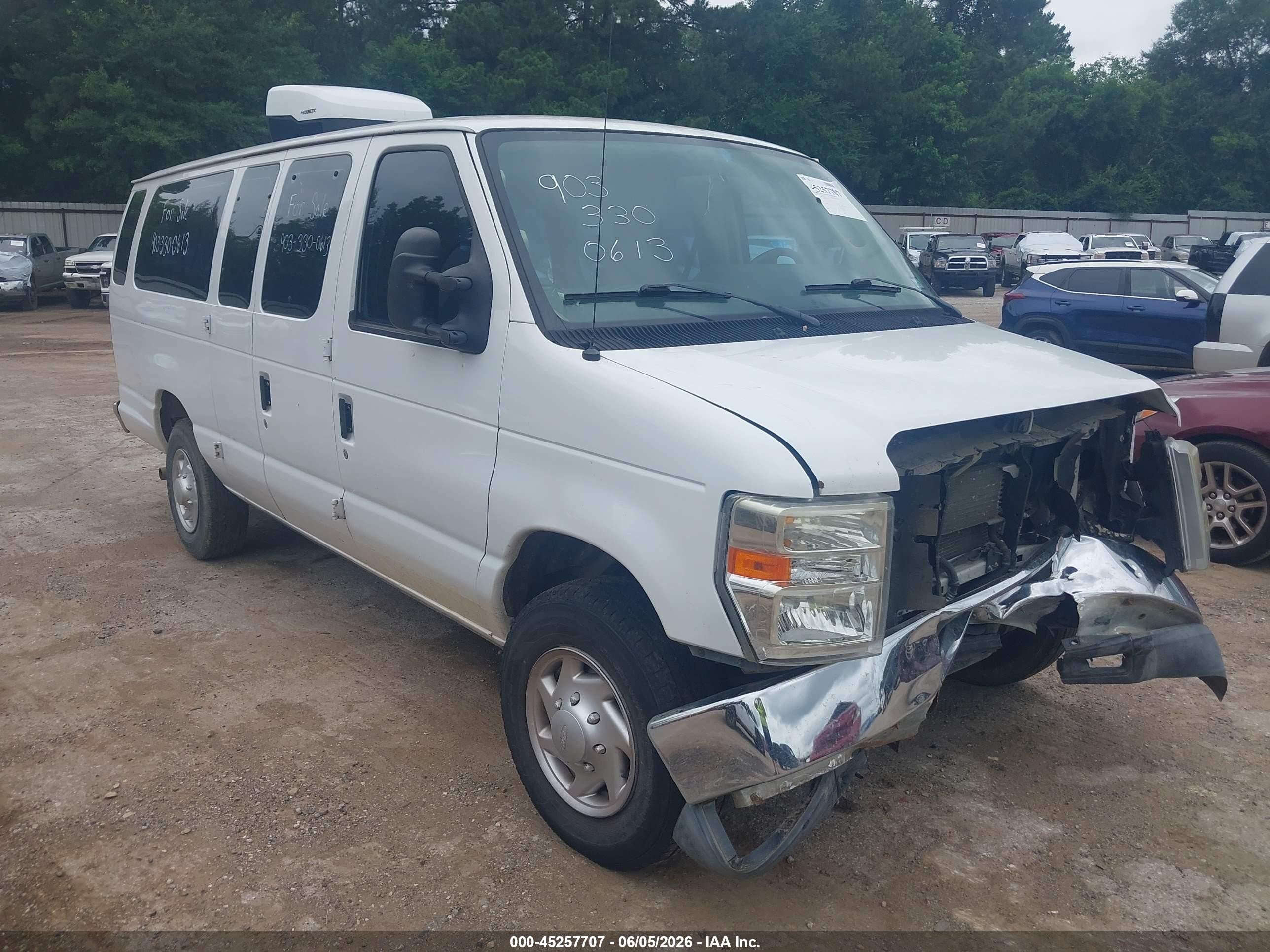 2011 Ford E-350 Super Duty Xlt White vin: 1FBSS3BL0BDA69718