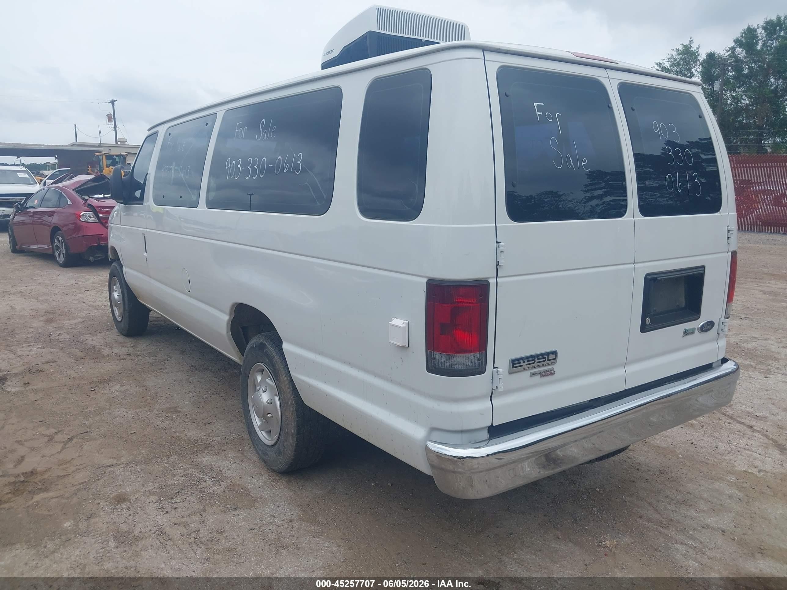 2011 Ford E-350 Super Duty Xlt White vin: 1FBSS3BL0BDA69718