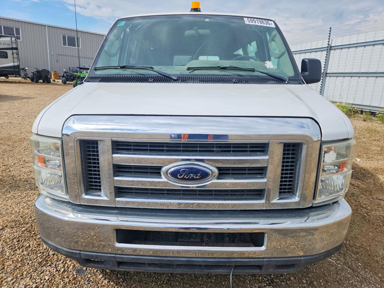 2011 Ford Econoline E350 Super Duty Wagon White vin: 1FBSS3BL0BDB06444