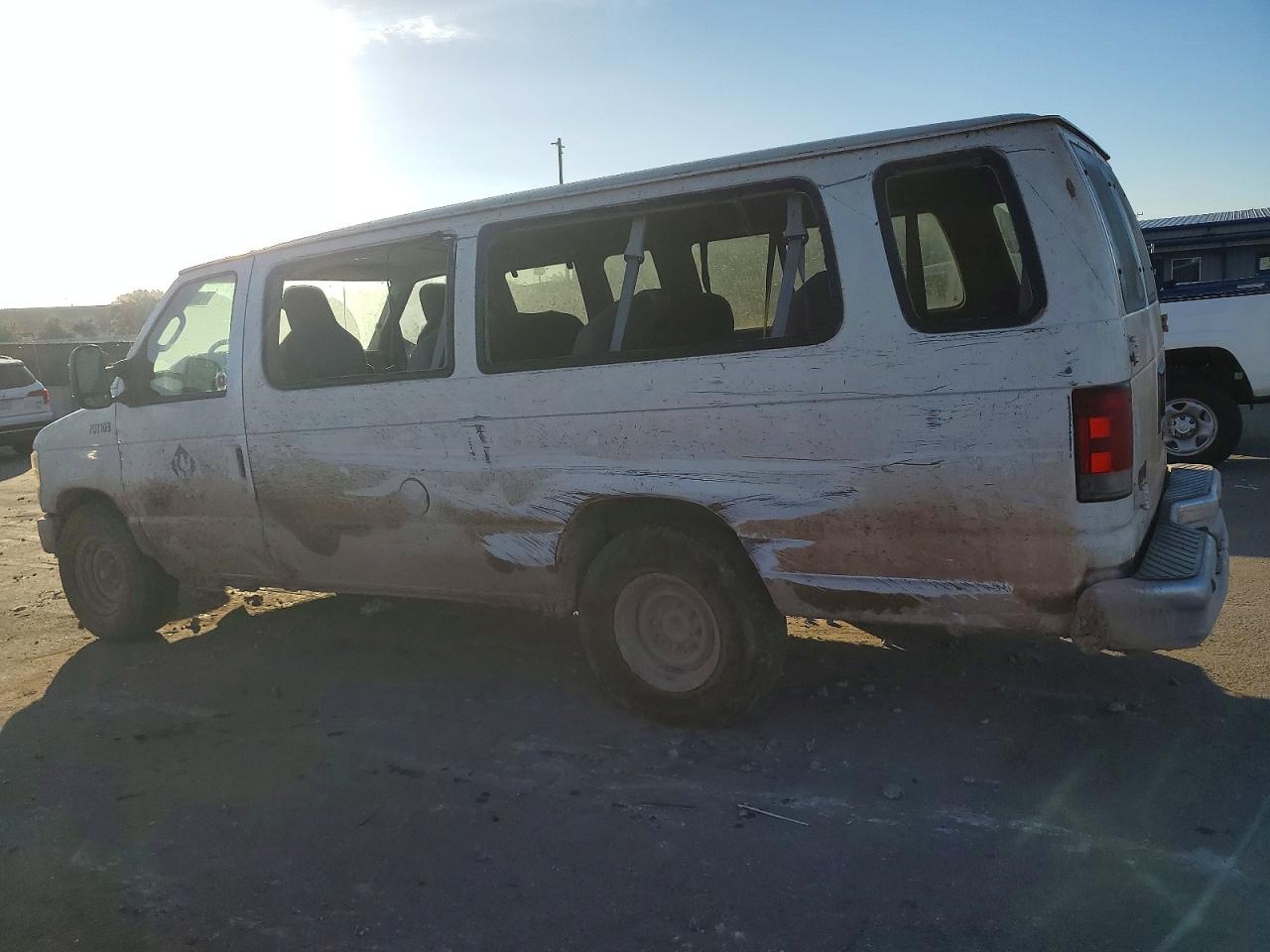 2012 Ford Econoline E350 Super Duty Wagon White vin: 1FBSS3BL0CDB12939