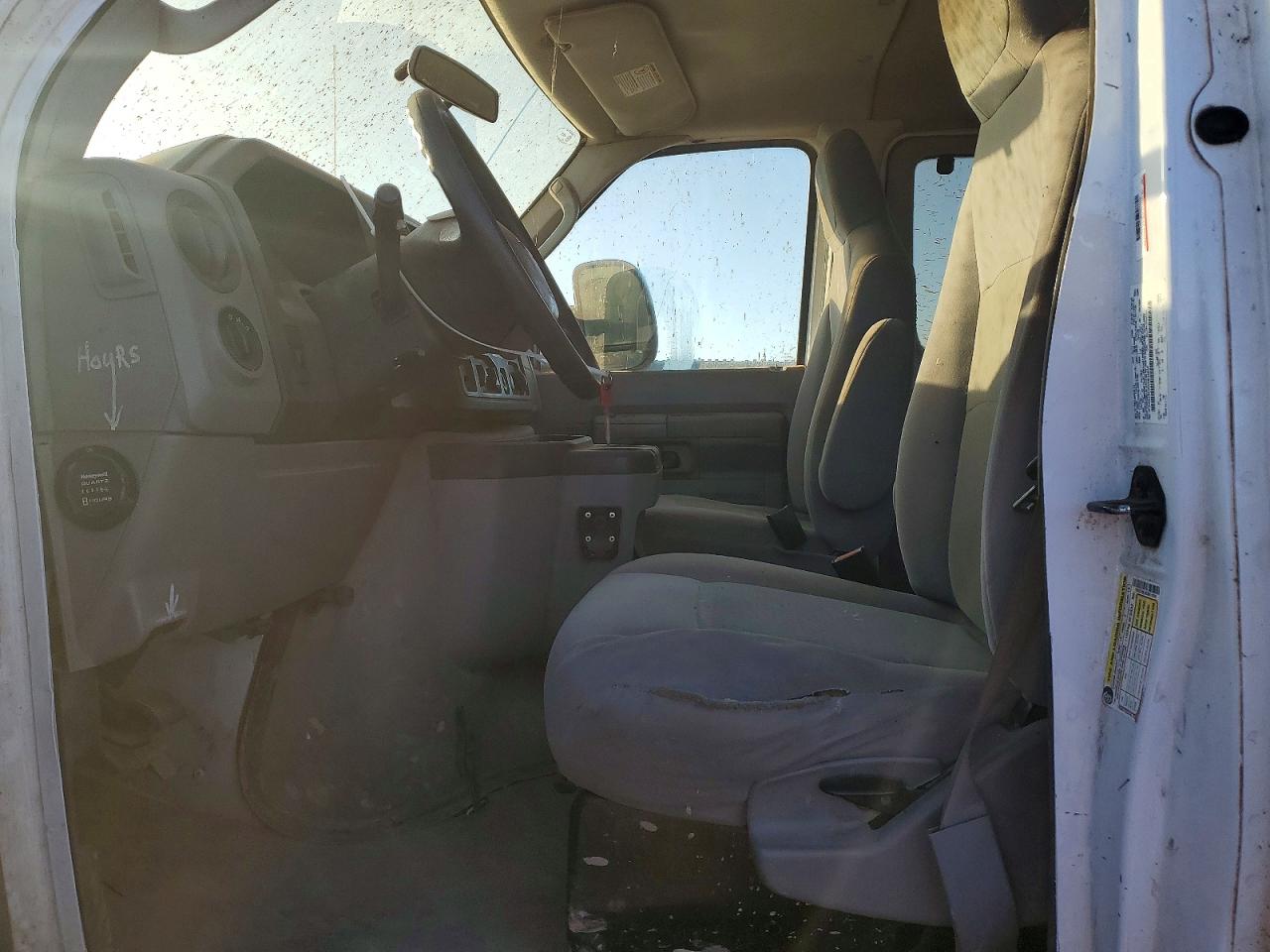2012 Ford Econoline E350 Super Duty Wagon White vin: 1FBSS3BL0CDB12939