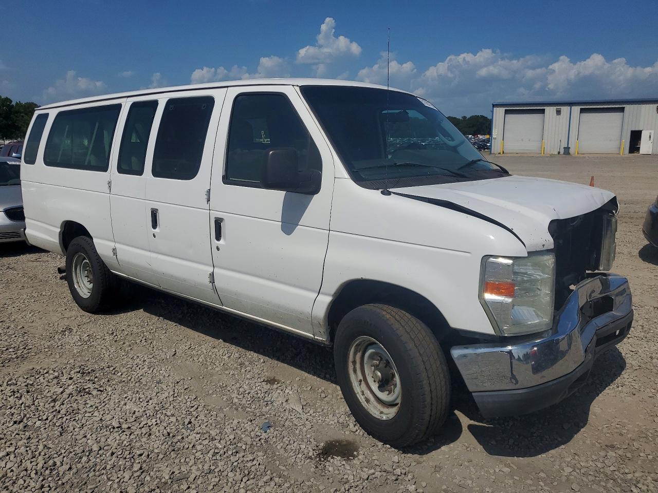 2013 Ford Econoline E350 Super Duty Wagon White vin: 1FBSS3BL0DDA76879