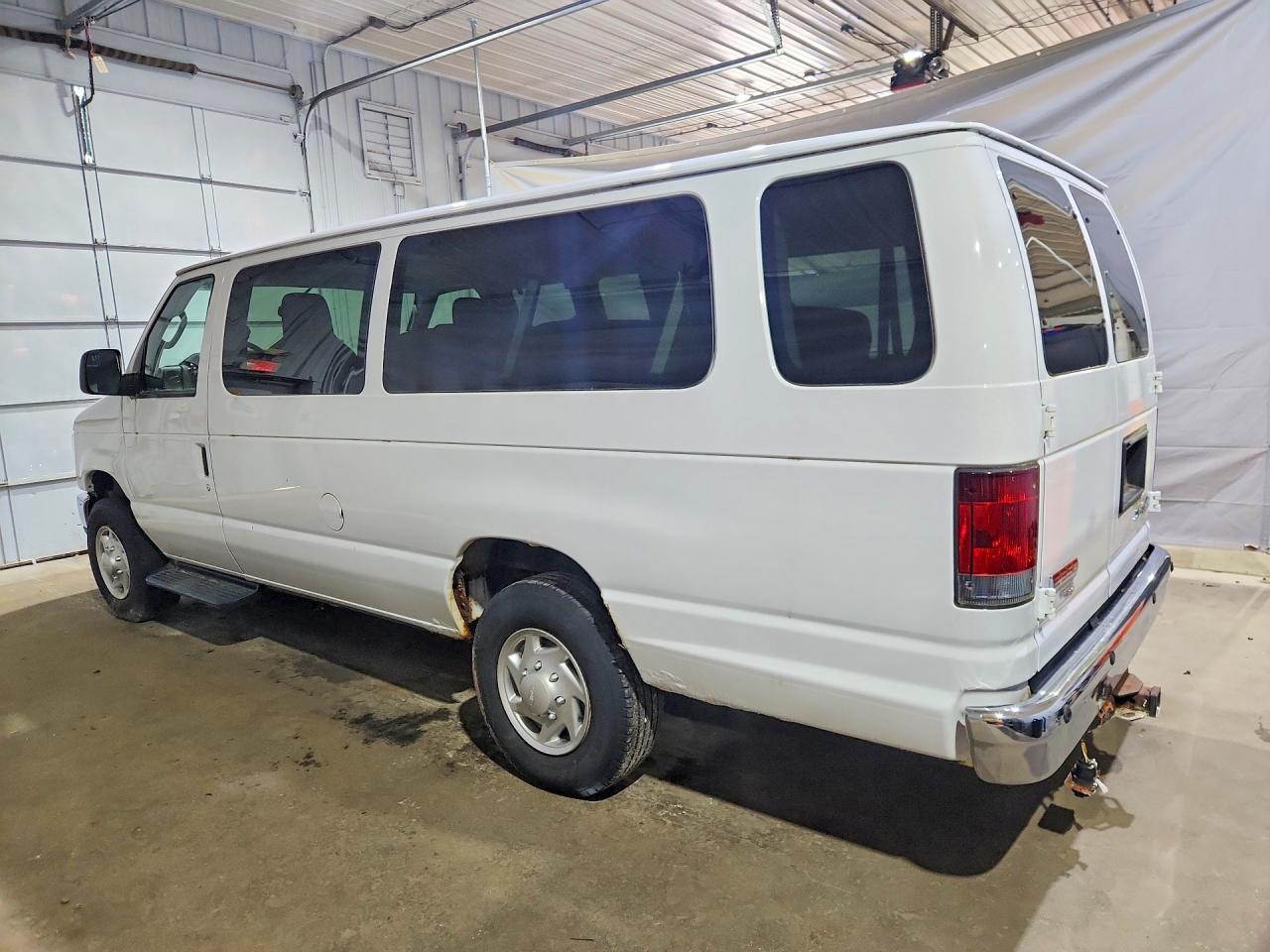 2013 Ford Econoline E350 Super Duty Wagon White vin: 1FBSS3BL0DDA94394