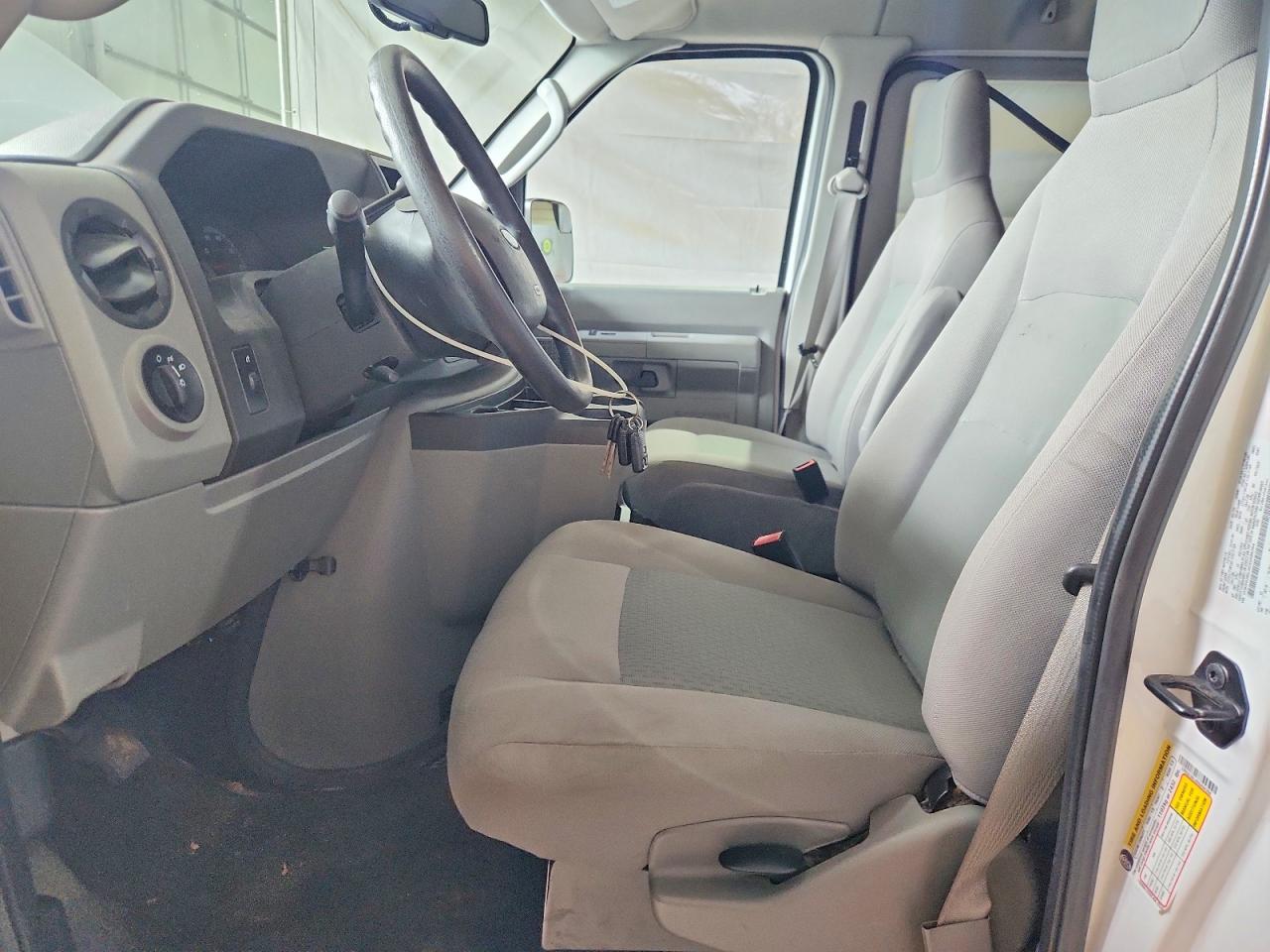 2013 Ford Econoline E350 Super Duty Wagon White vin: 1FBSS3BL0DDA94394