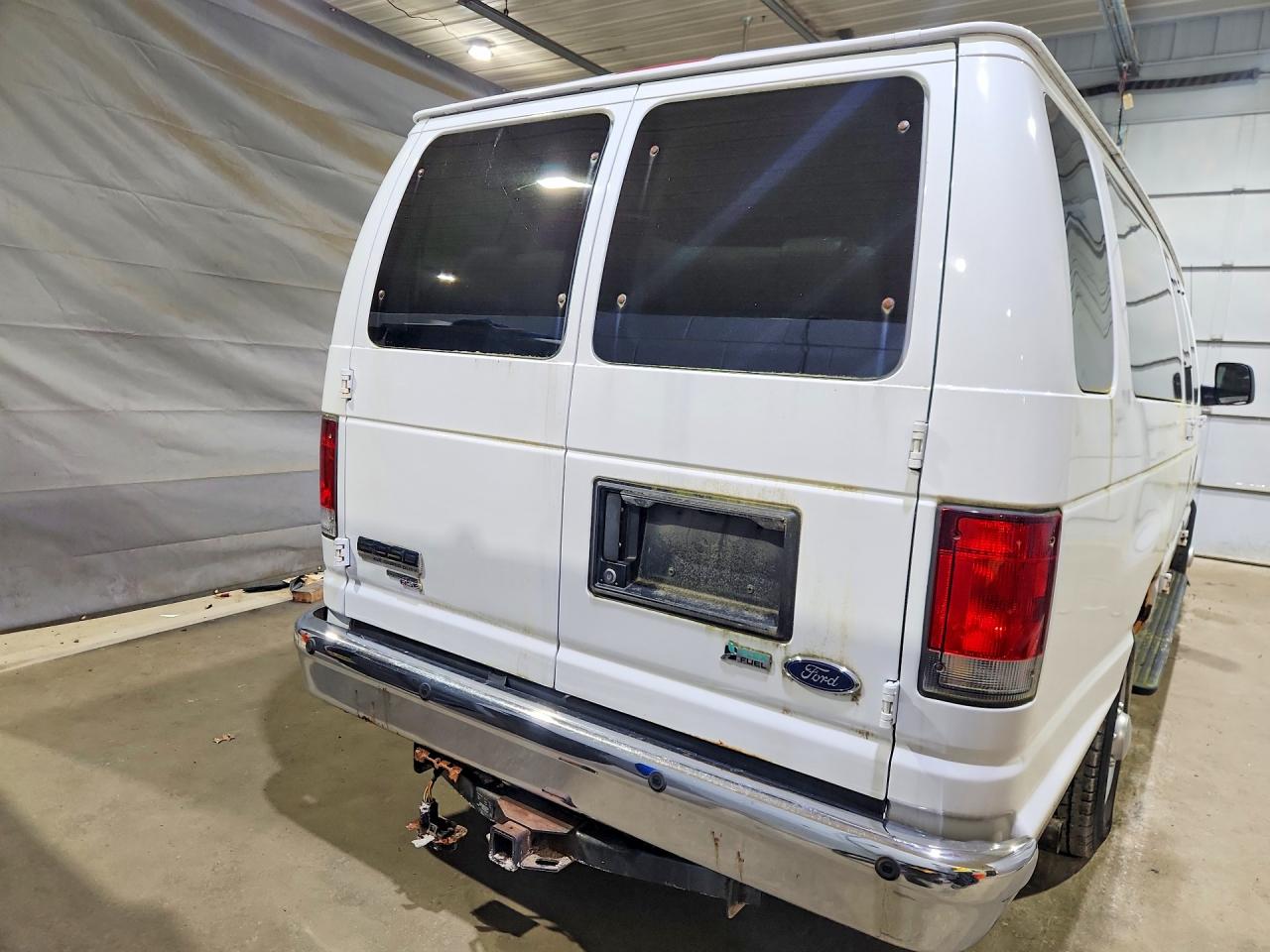 2013 Ford Econoline E350 Super Duty Wagon White vin: 1FBSS3BL0DDA94394