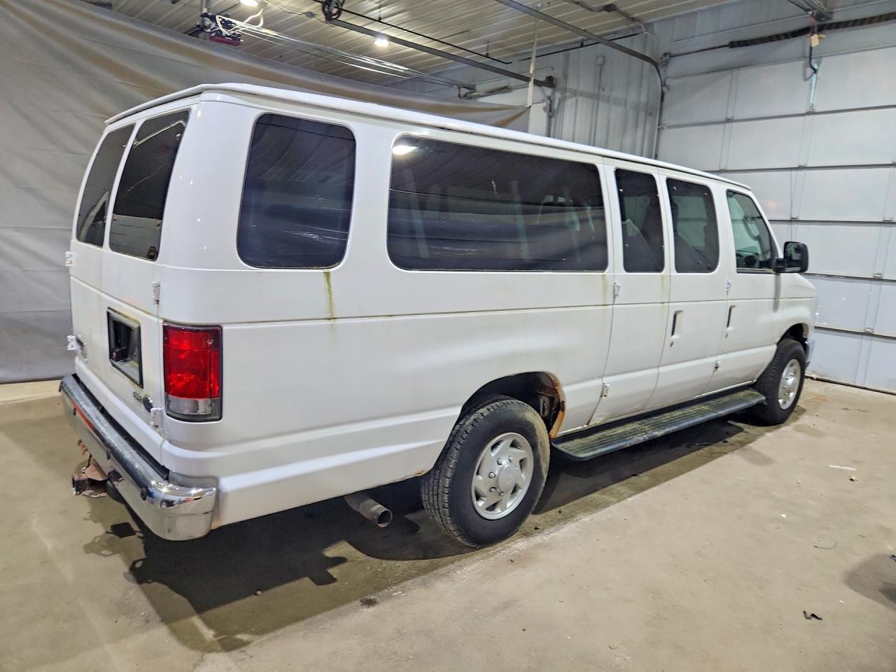 2013 Ford Econoline E350 Super Duty Wagon White vin: 1FBSS3BL0DDA94394