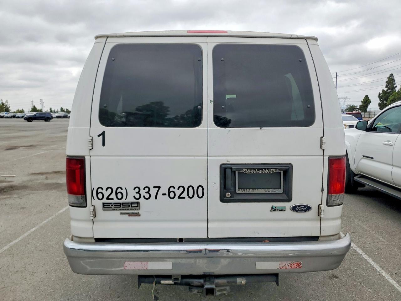 2011 Ford Econoline E350 Super Duty Wagon White vin: 1FBSS3BL1BDA35836