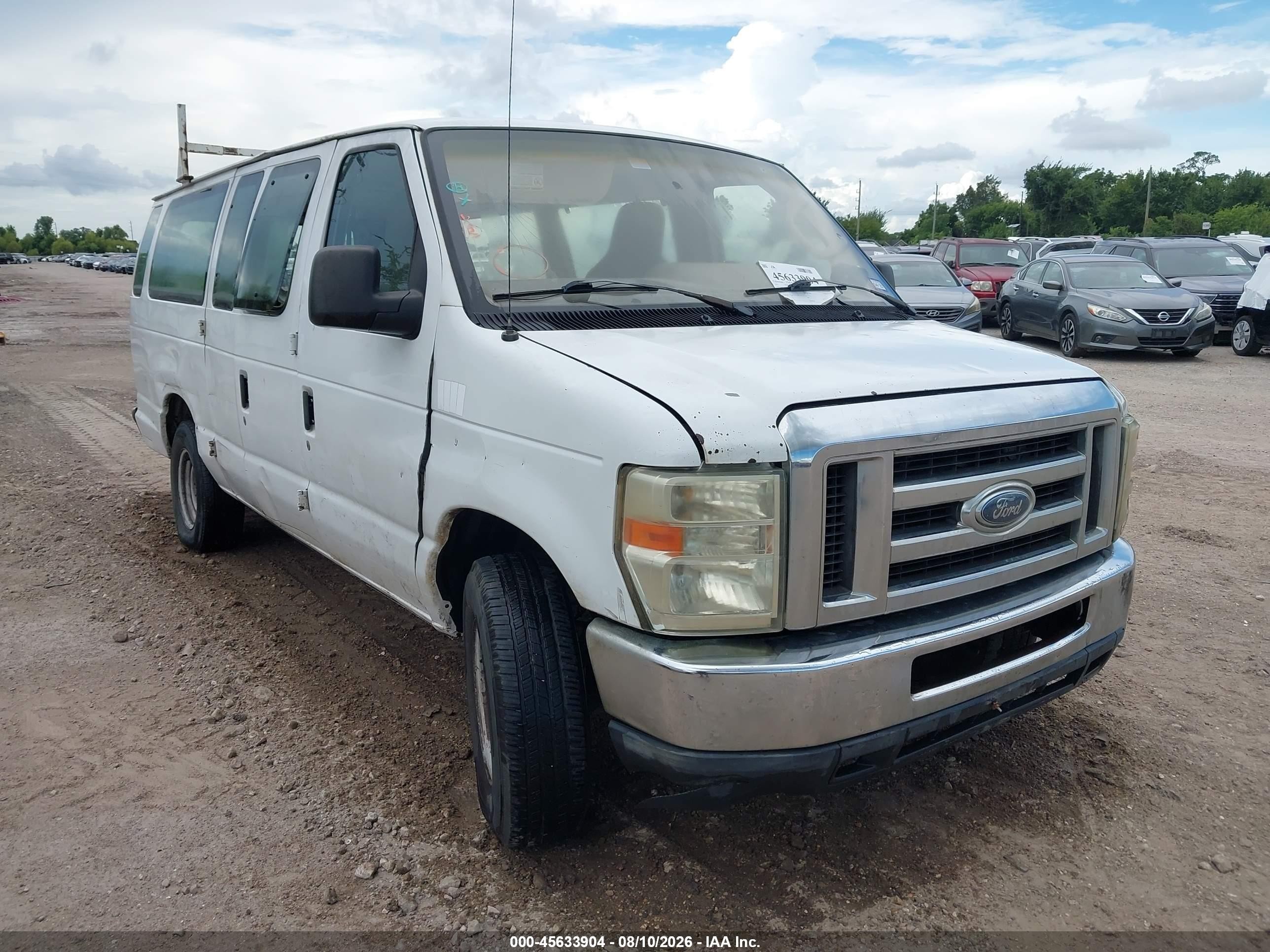 2011 Ford E-350 Super Duty Xlt White vin: 1FBSS3BL1BDA74975