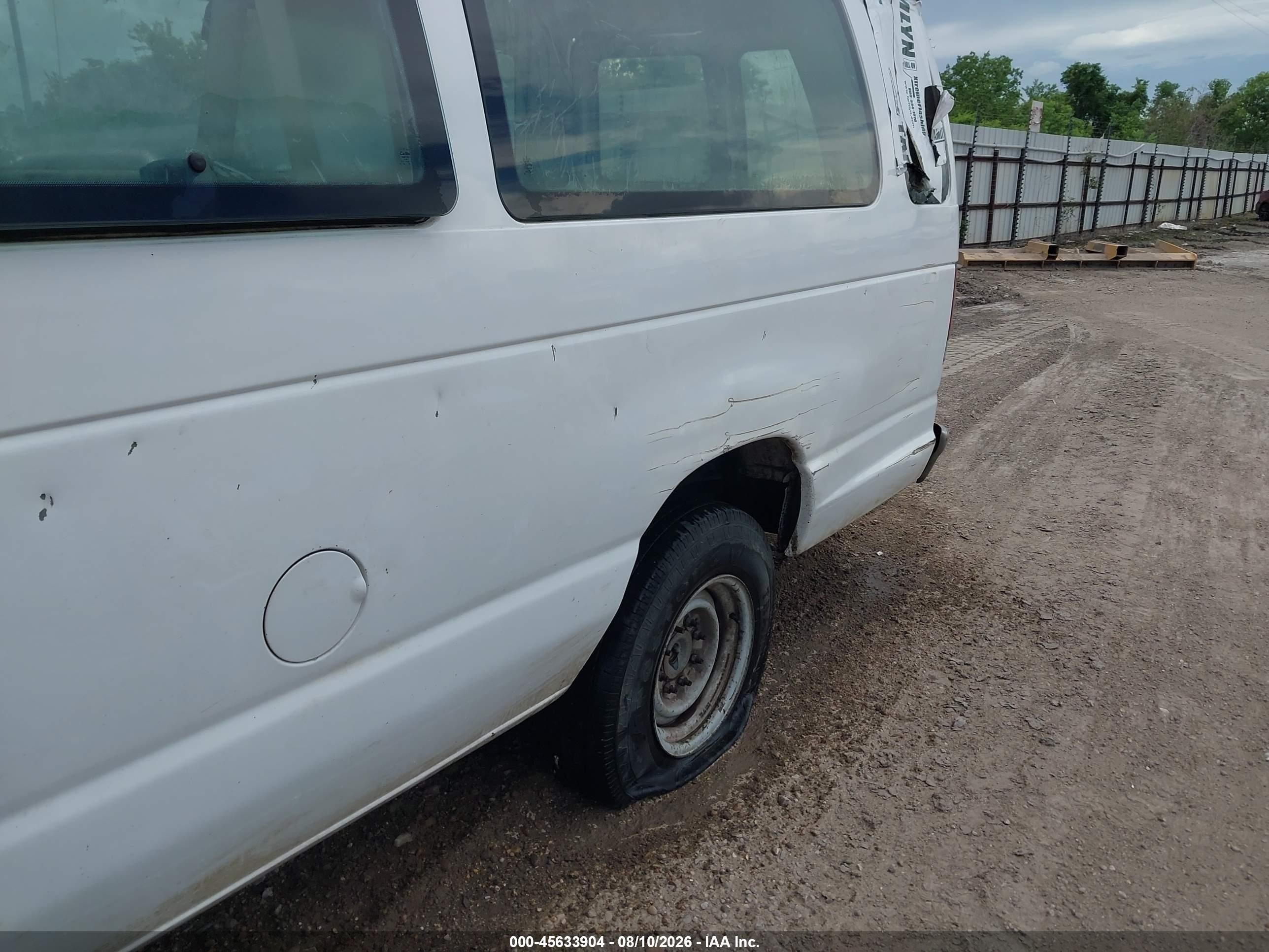 2011 Ford E-350 Super Duty Xlt White vin: 1FBSS3BL1BDA74975