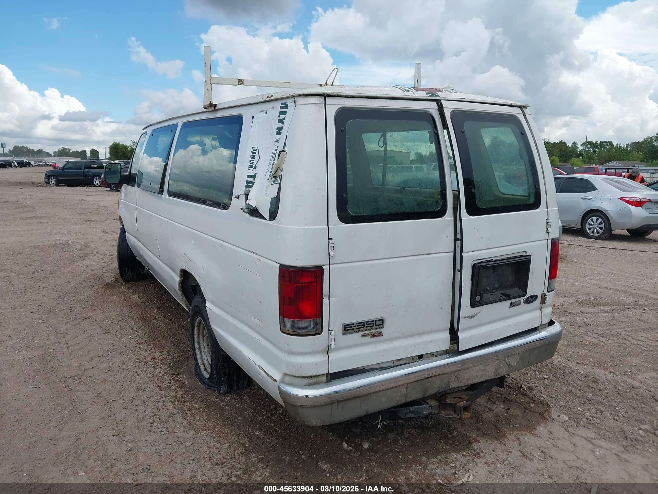 2011 Ford E-350 Super Duty Xlt White vin: 1FBSS3BL1BDA74975