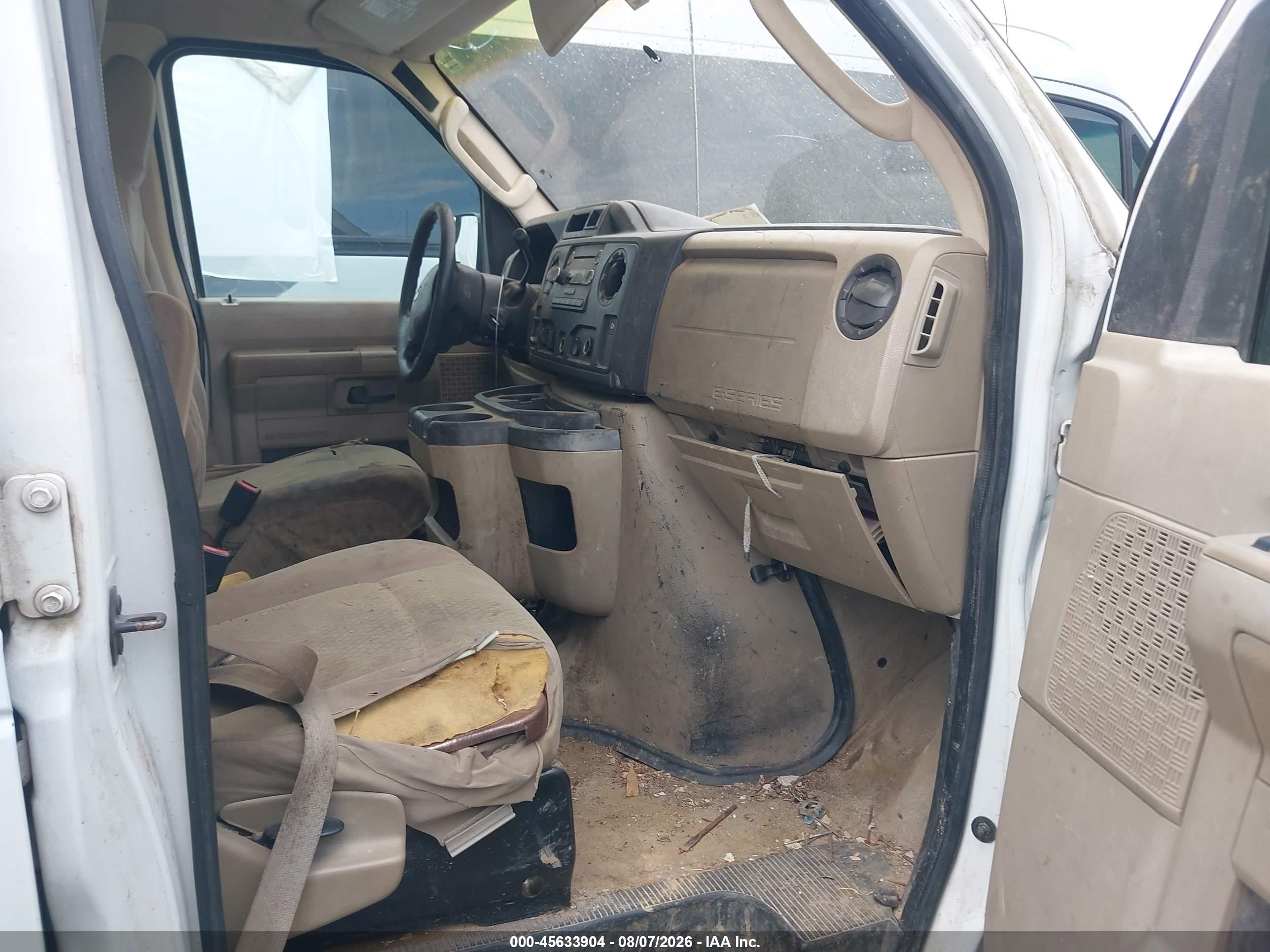 2011 Ford E-350 Super Duty Xlt White vin: 1FBSS3BL1BDA74975