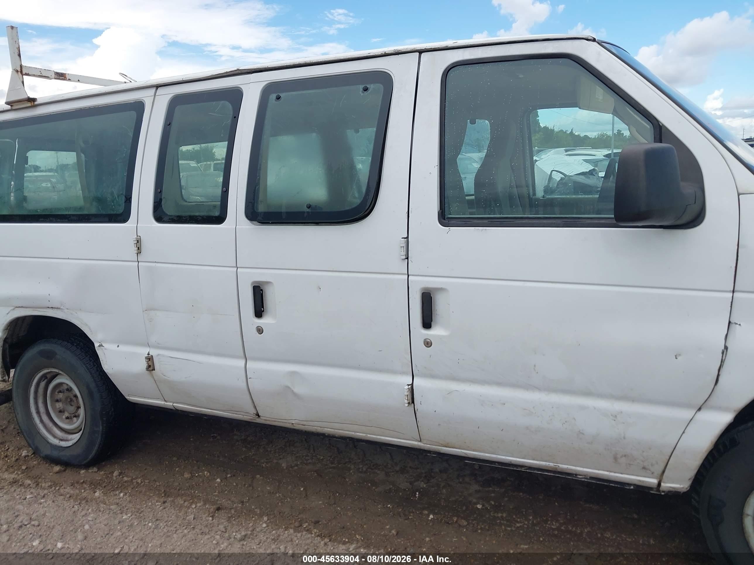 2011 Ford E-350 Super Duty Xlt White vin: 1FBSS3BL1BDA74975