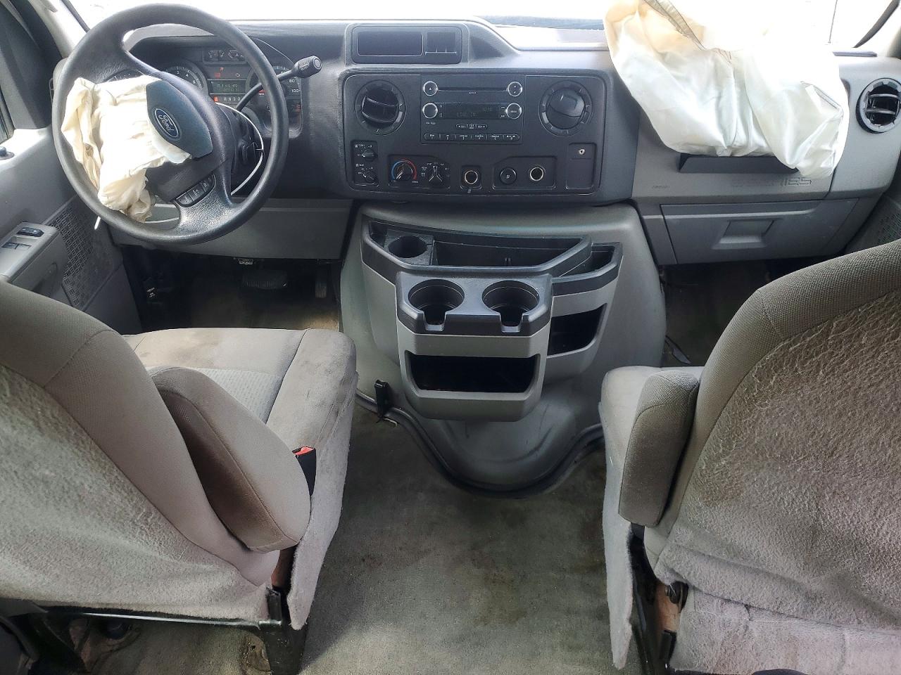 2013 Ford Econoline E350 Super Duty Wagon White vin: 1FBSS3BL2DDA00211