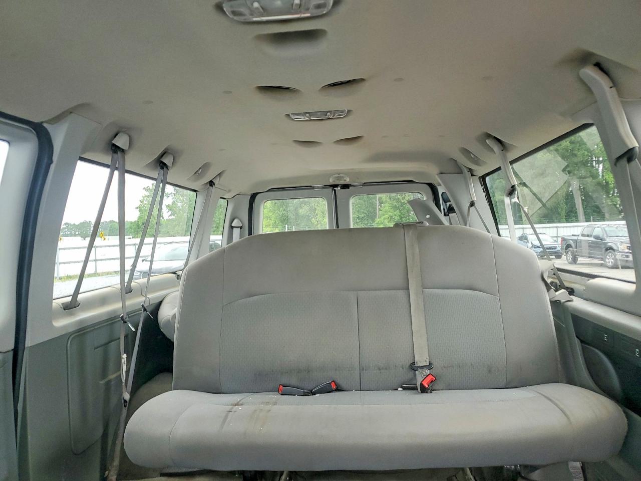 2013 Ford Econoline E350 Super Duty Wagon White vin: 1FBSS3BL2DDA94557