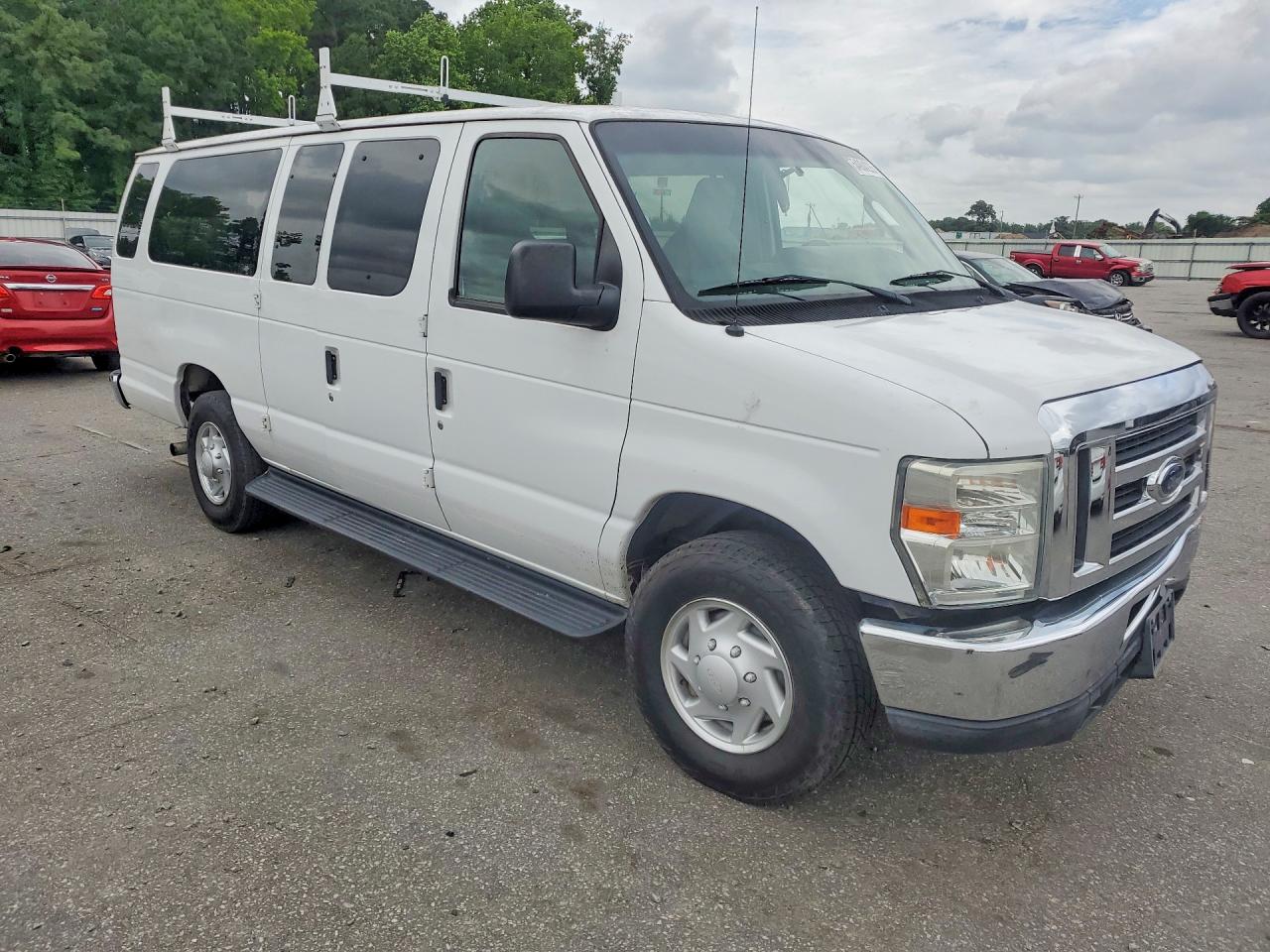 2013 Ford Econoline E350 Super Duty Wagon White vin: 1FBSS3BL2DDA94557