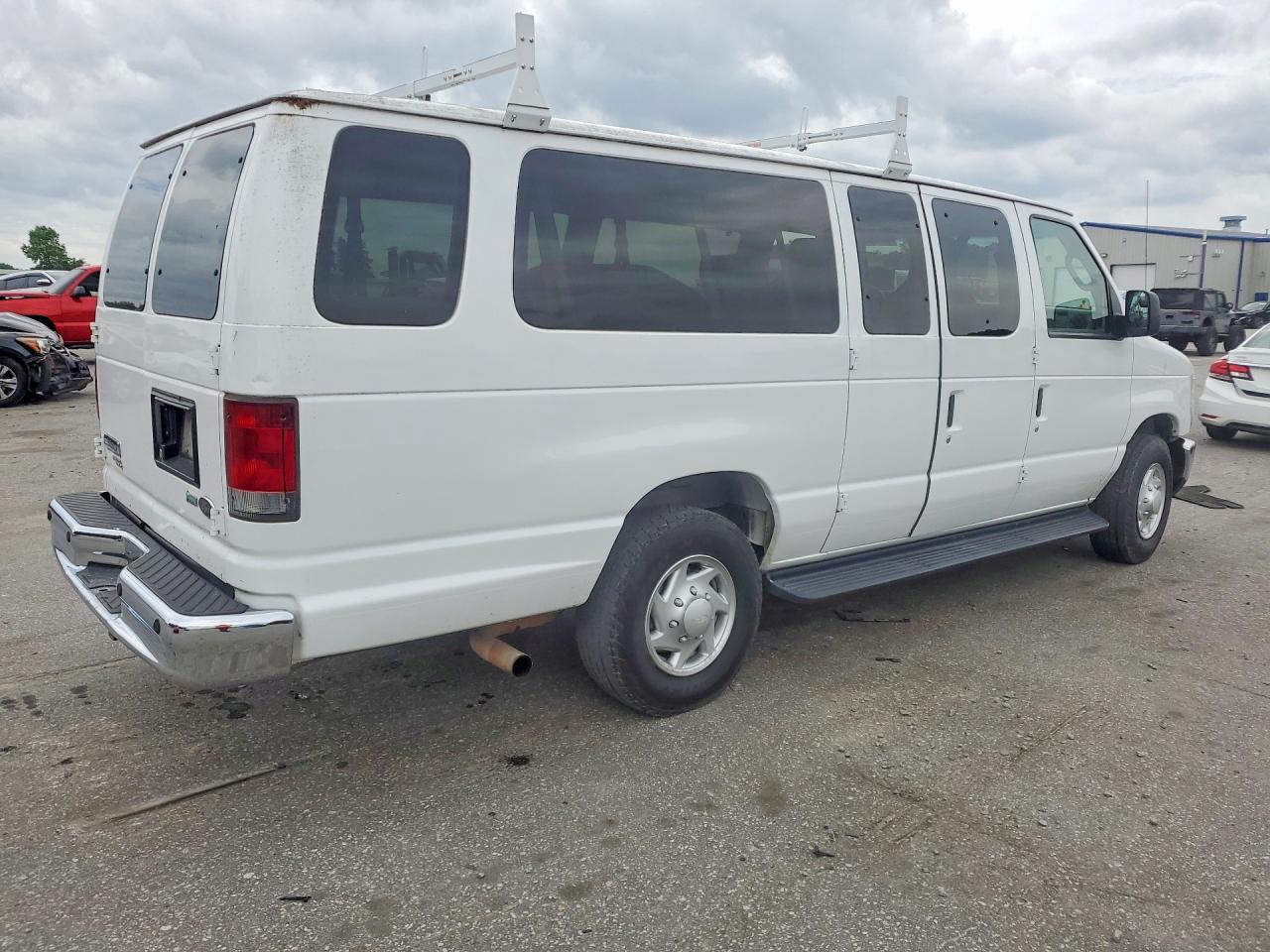 2013 Ford Econoline E350 Super Duty Wagon White vin: 1FBSS3BL2DDA94557