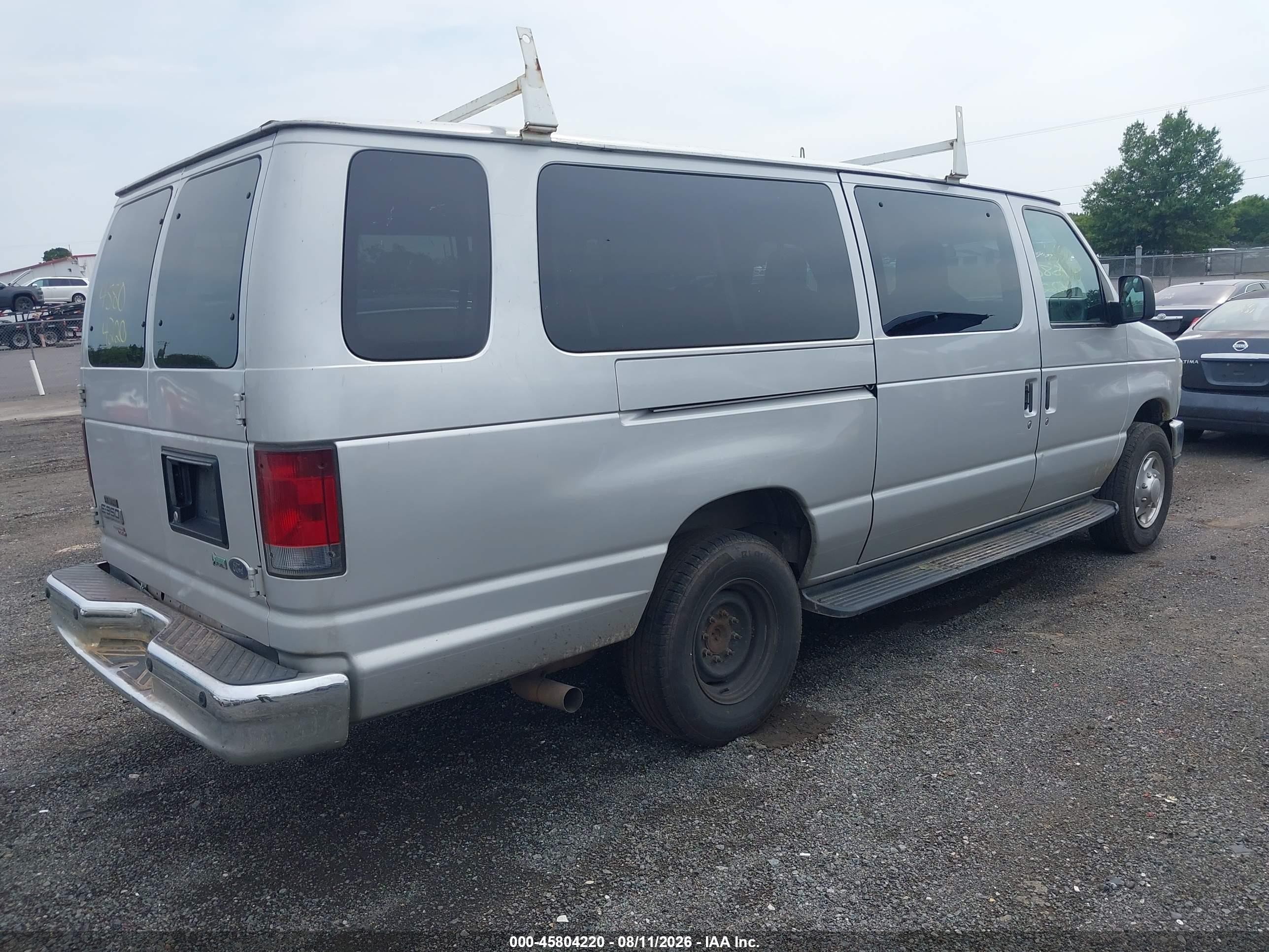 2010 Ford E-350 Super Duty Xl/xlt Silver vin: 1FBSS3BL3ADA25615