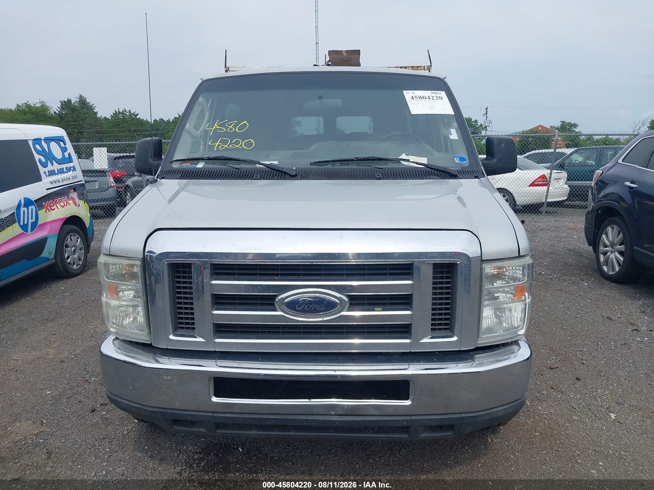 2010 Ford E-350 Super Duty Xl/xlt Silver vin: 1FBSS3BL3ADA25615