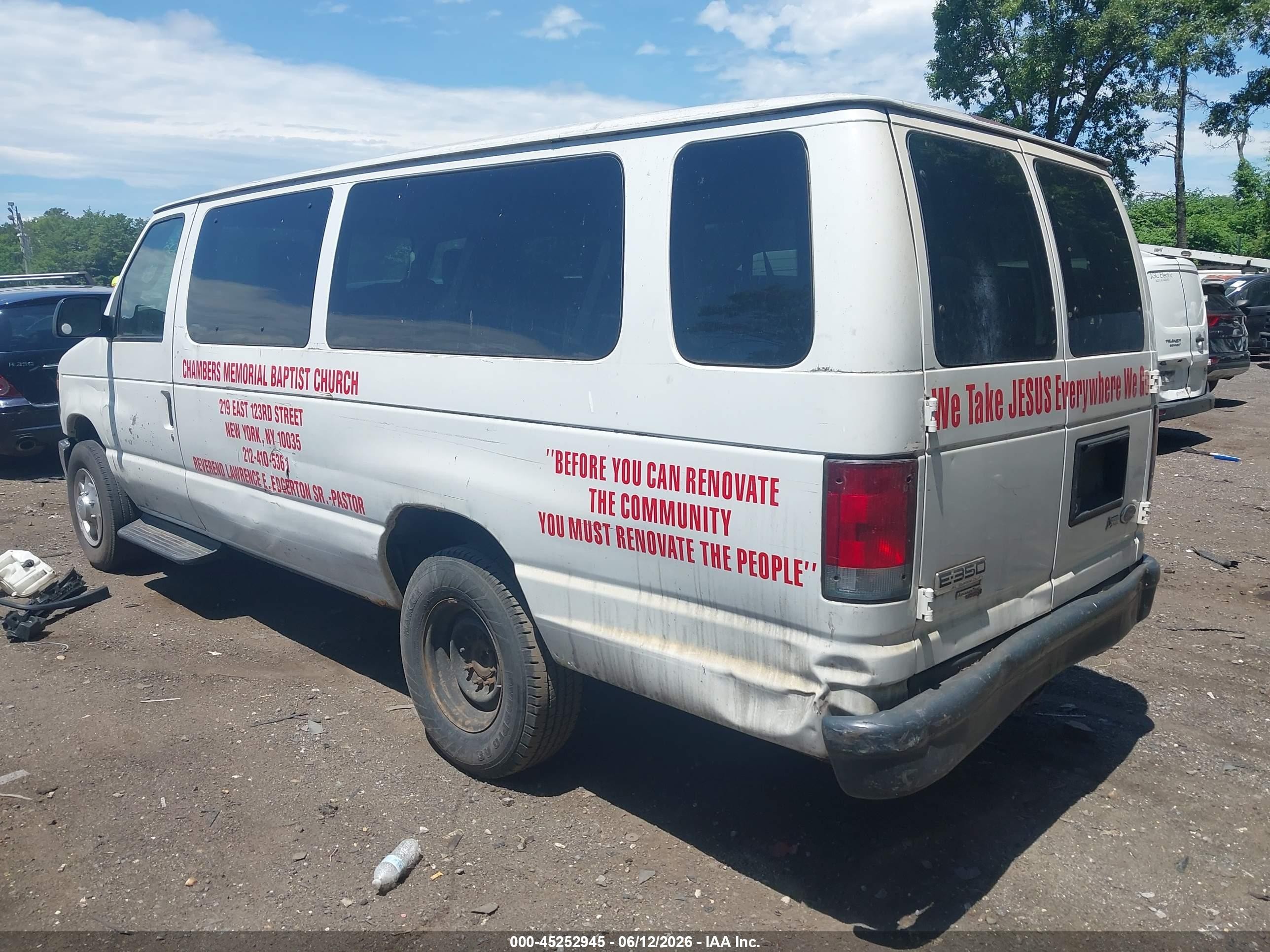 2010 Ford E-350 Super Duty Xl White vin: 1FBSS3BL3ADA26019