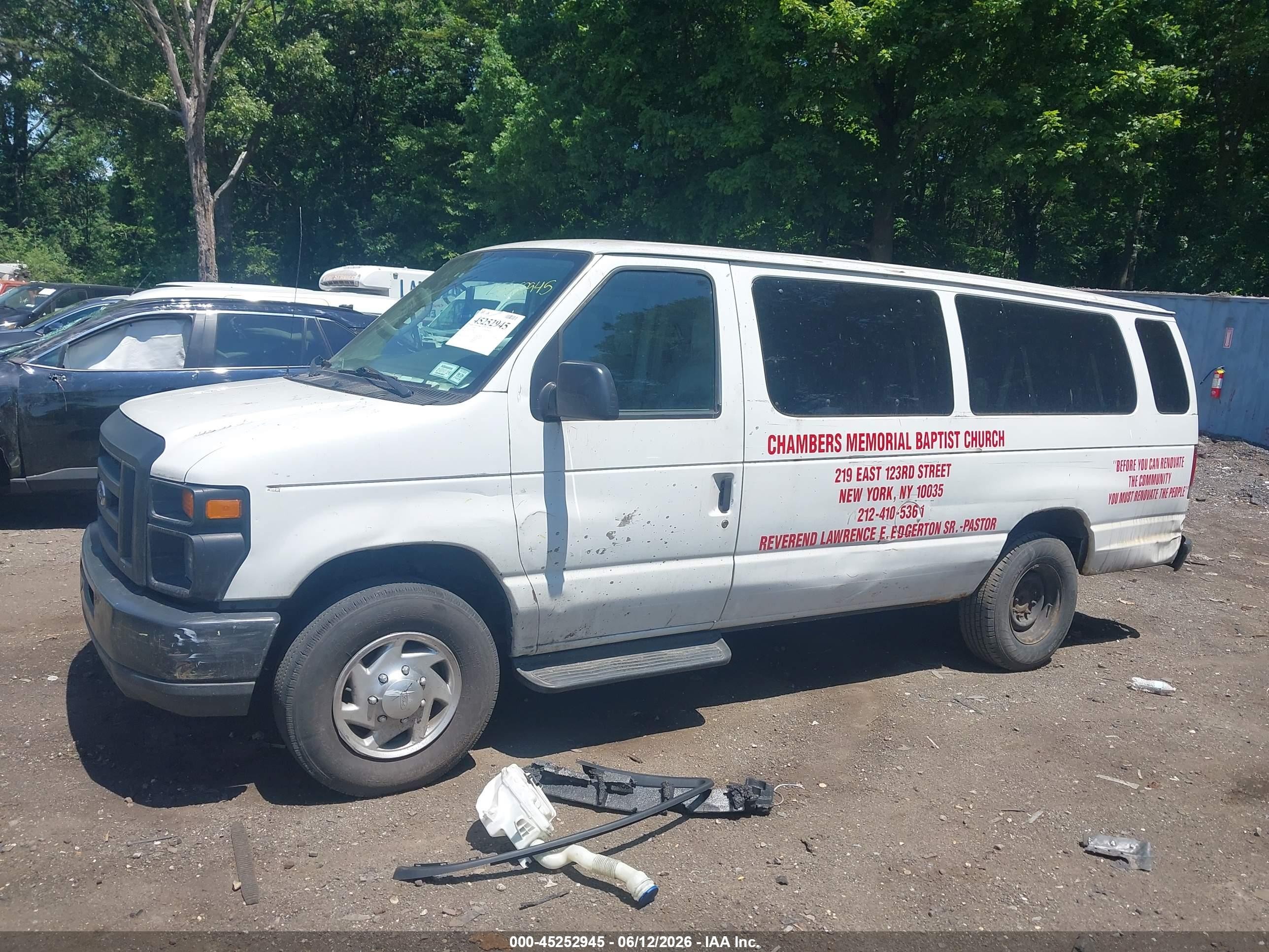 2010 Ford E-350 Super Duty Xl White vin: 1FBSS3BL3ADA26019
