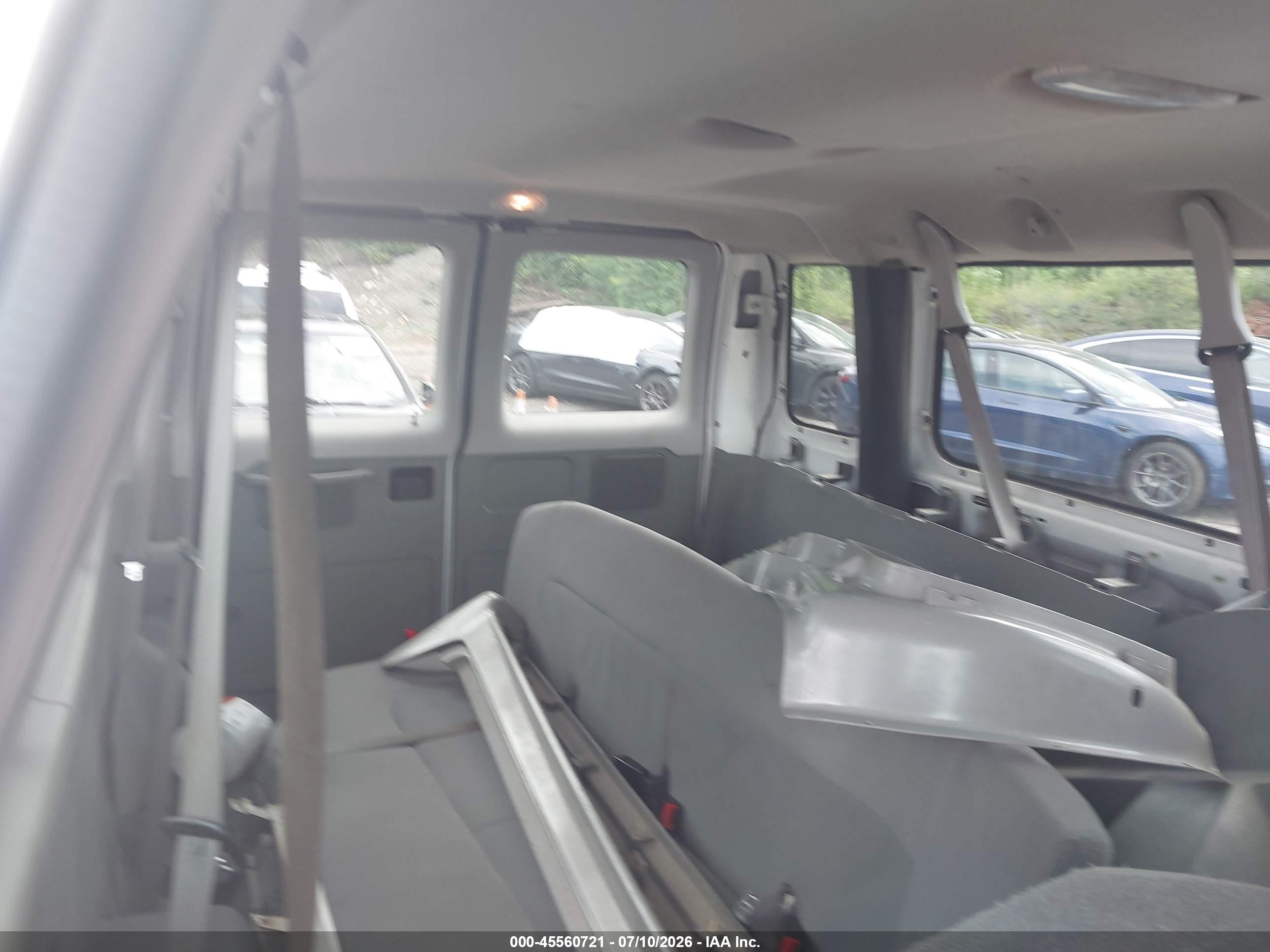2012 Ford E-350 Super Duty Xl/xlt White vin: 1FBSS3BL3CDA89060