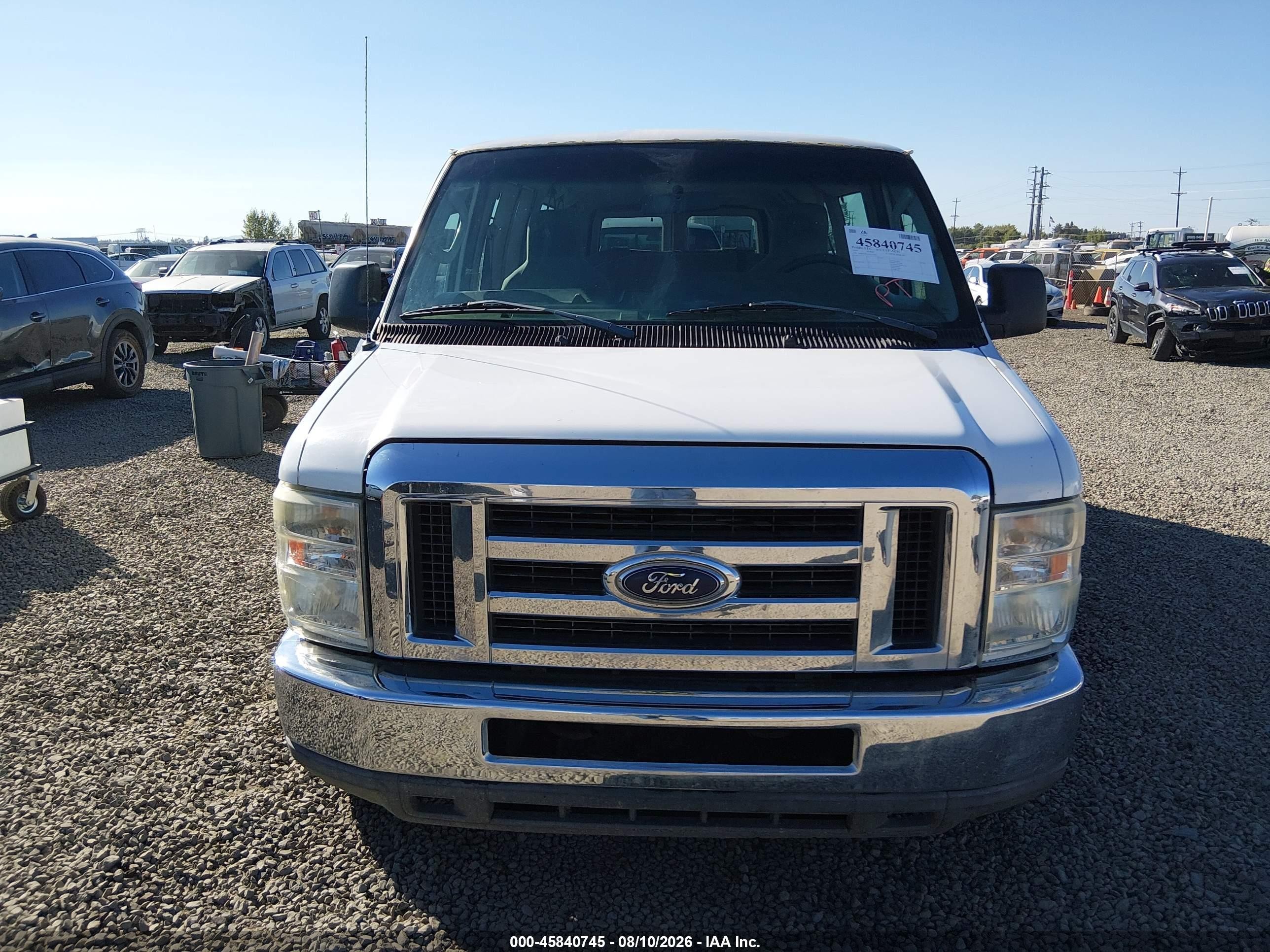 2010 Ford E-350 Super Duty Xl/xlt White vin: 1FBSS3BL4ADA32265