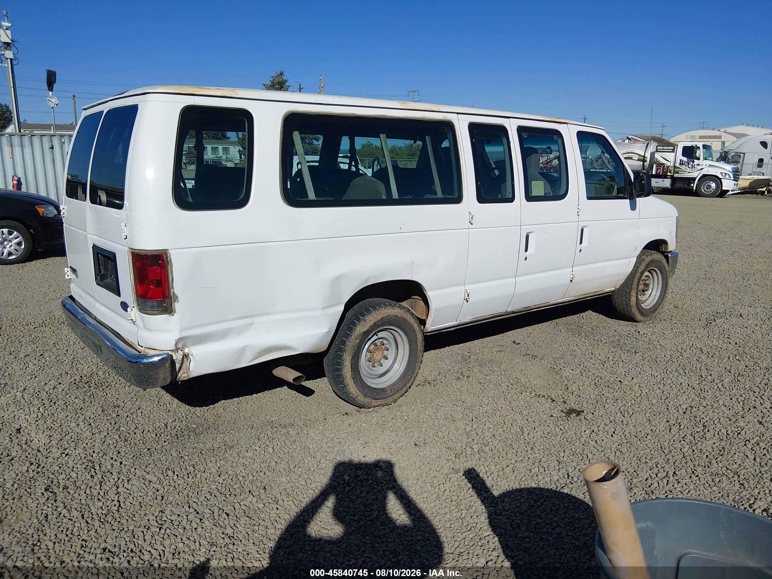 2010 Ford E-350 Super Duty Xl/xlt White vin: 1FBSS3BL4ADA32265
