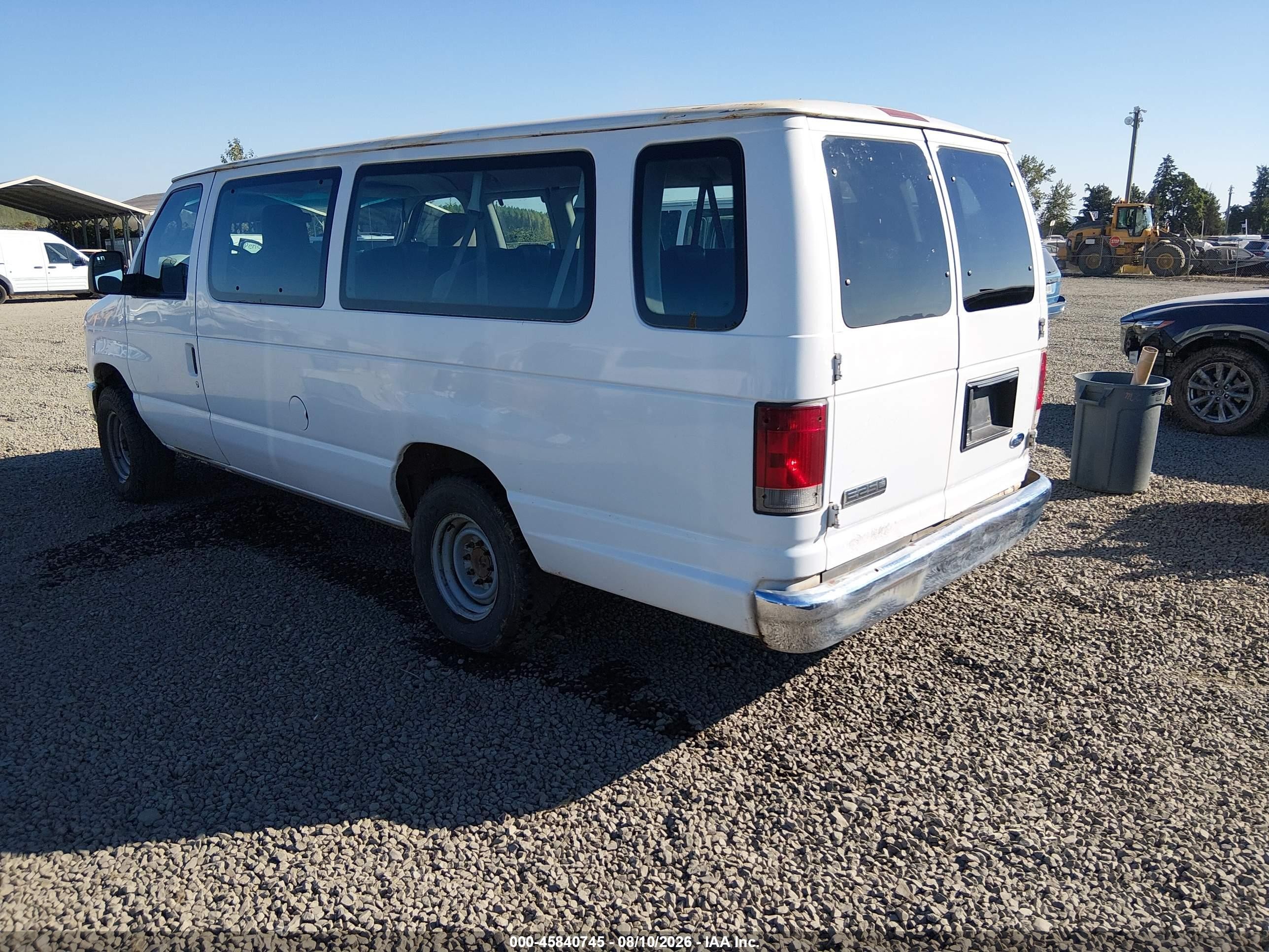 2010 Ford E-350 Super Duty Xl/xlt White vin: 1FBSS3BL4ADA32265