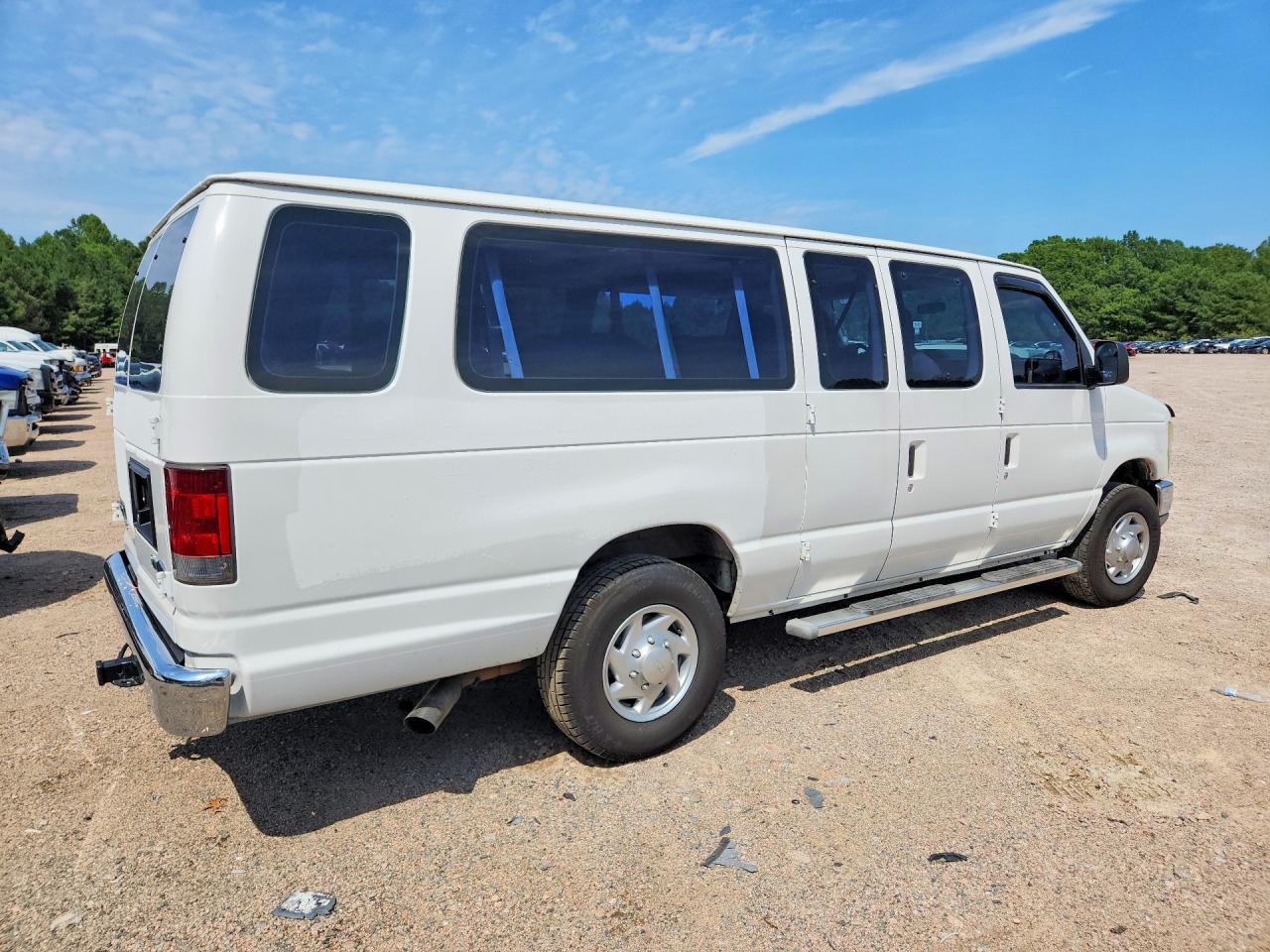 2011 Ford Econoline E350 Super Duty Wagon Белый vin: 1FBSS3BL4BDA60259