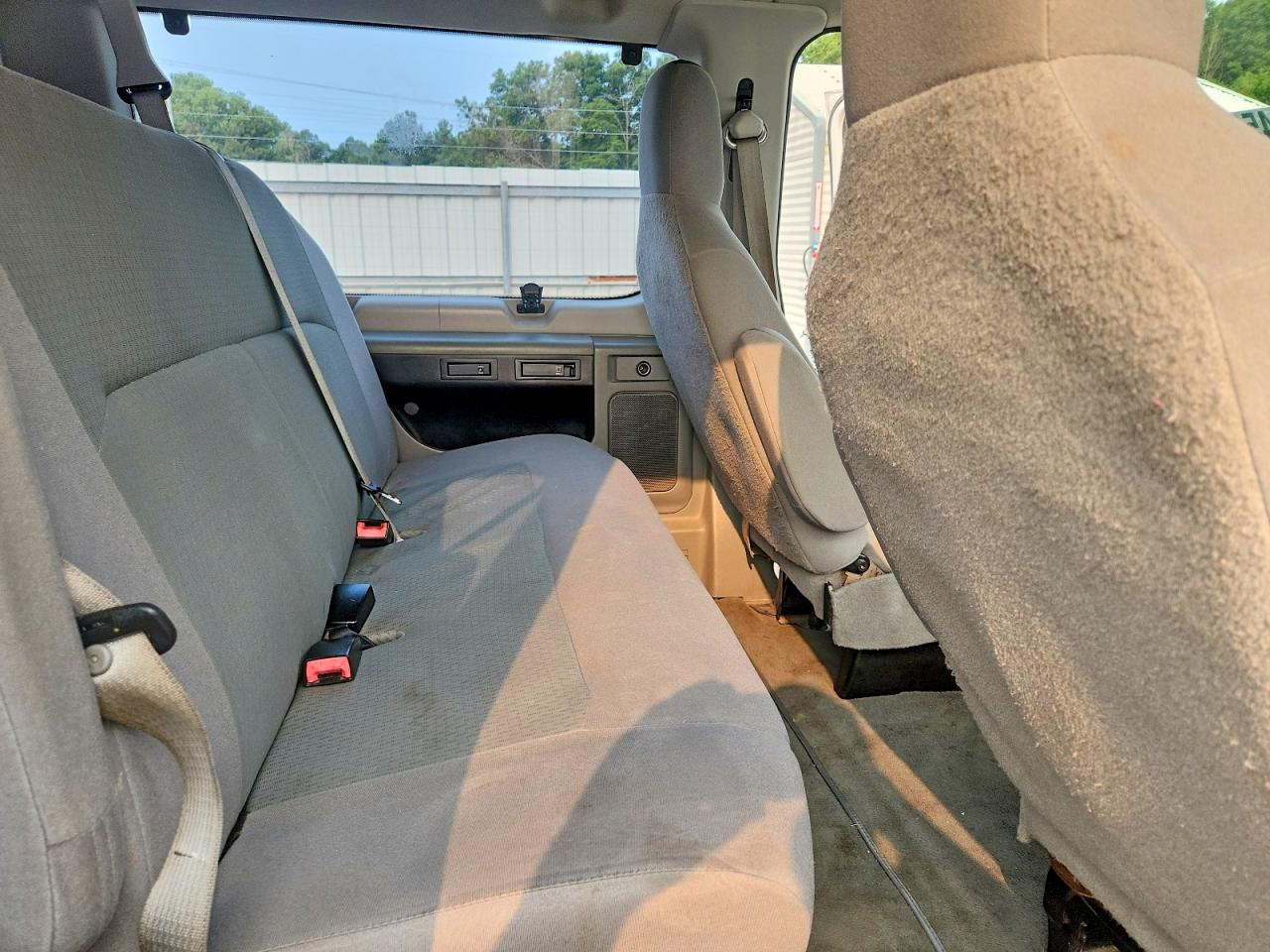 2011 Ford Econoline E350 Super Duty Wagon Белый vin: 1FBSS3BL4BDA60259
