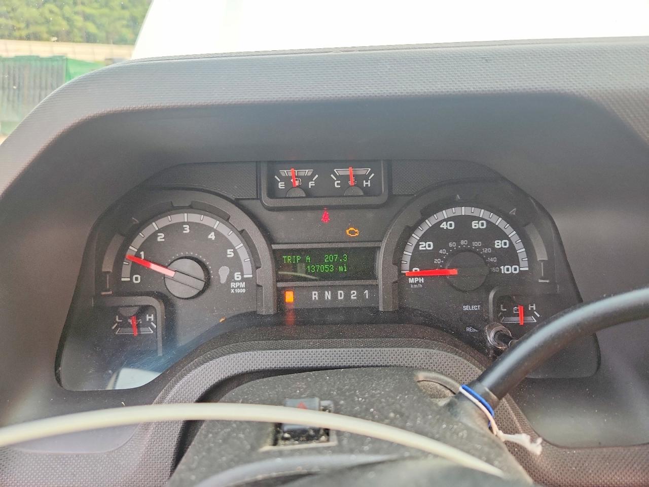 2011 Ford Econoline E350 Super Duty Wagon Белый vin: 1FBSS3BL4BDA60259