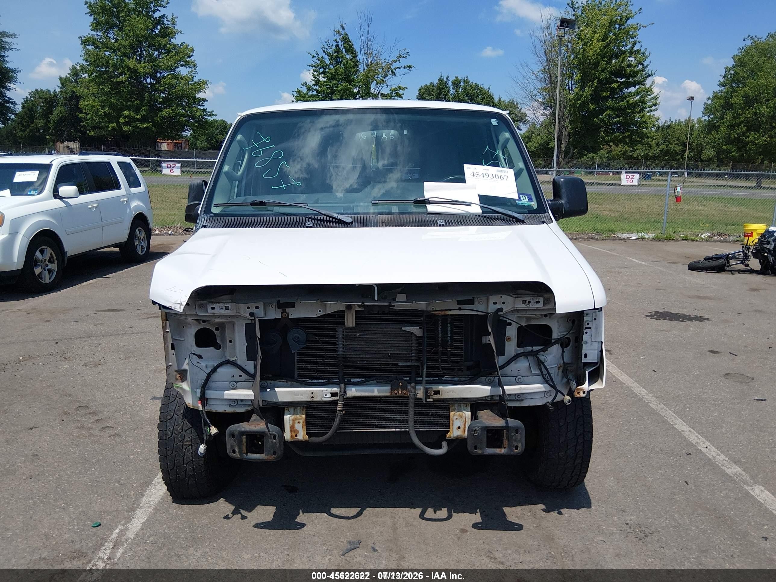 2013 Ford E-350 Super Duty Xl/xlt White vin: 1FBSS3BL5DDA61214