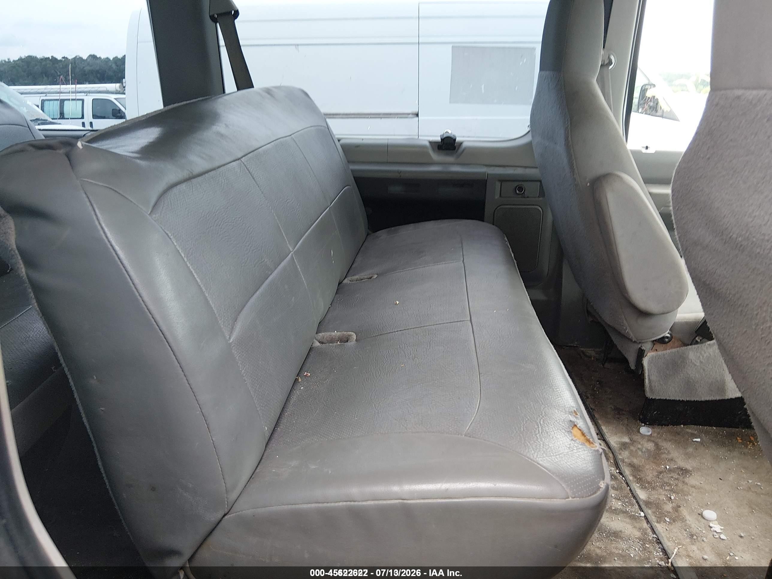 2013 Ford E-350 Super Duty Xl/xlt White vin: 1FBSS3BL5DDA61214