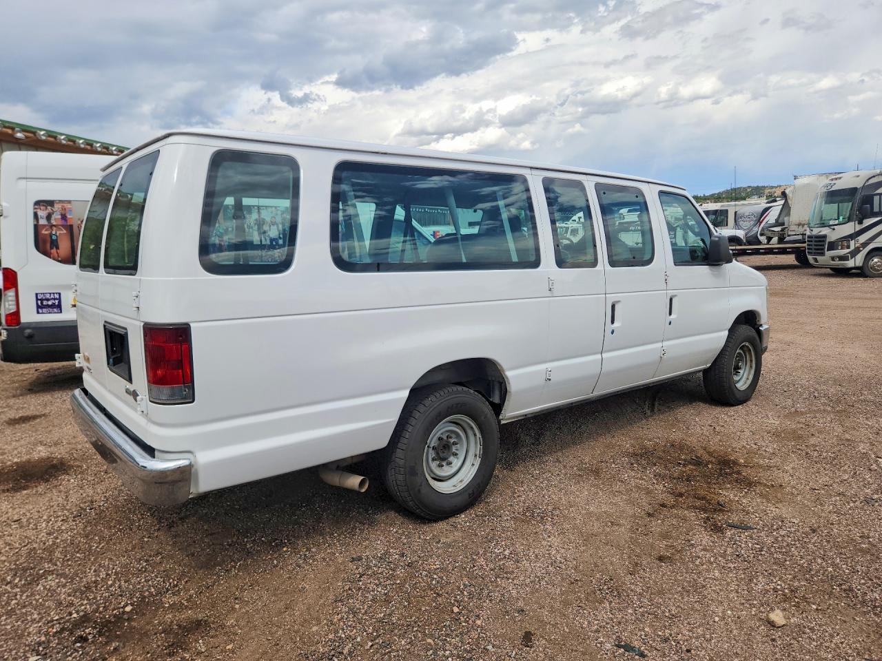 2011 Ford Econoline E350 Super Duty Wagon Белый vin: 1FBSS3BL6BDB21823