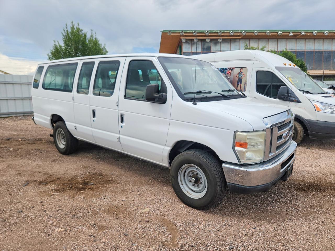2011 Ford Econoline E350 Super Duty Wagon Белый vin: 1FBSS3BL6BDB21823